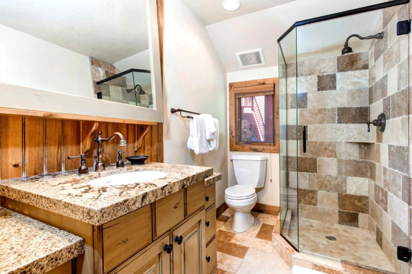 Bathroom in KBM Resorts FREE CAR Walk to Main St Private Hot Tub POA-504B