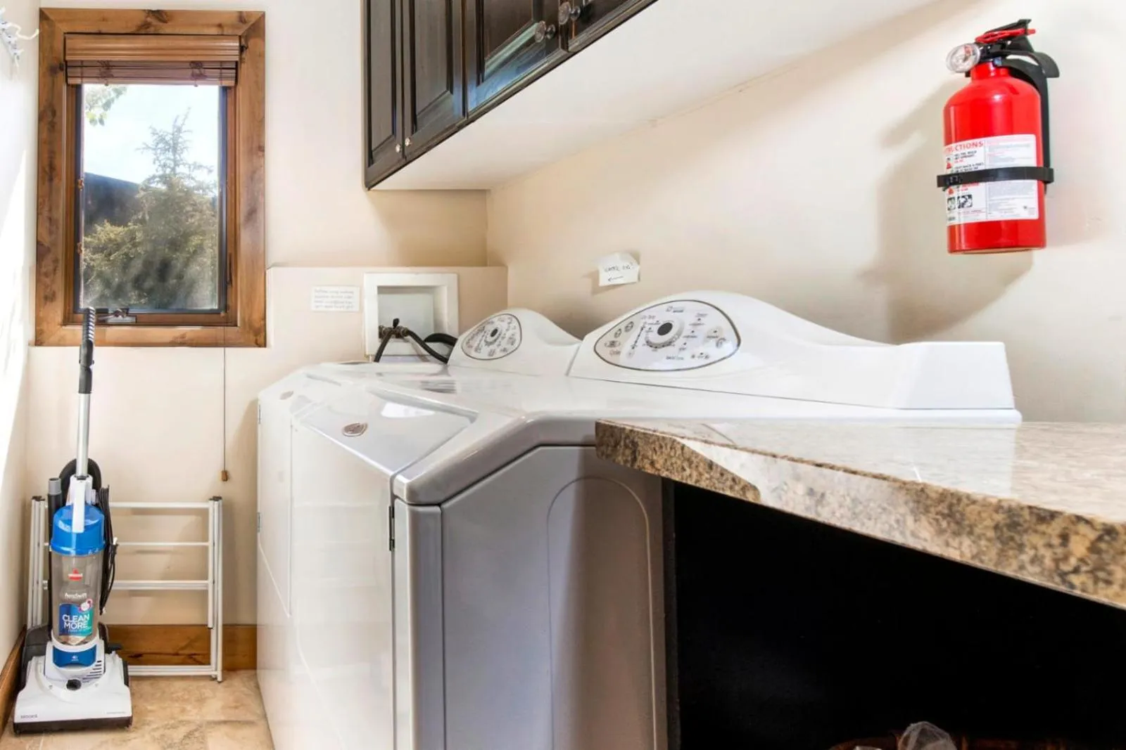 Area and facilities in KBM Resorts FREE CAR Walk to Main St Private Hot Tub POA-504B