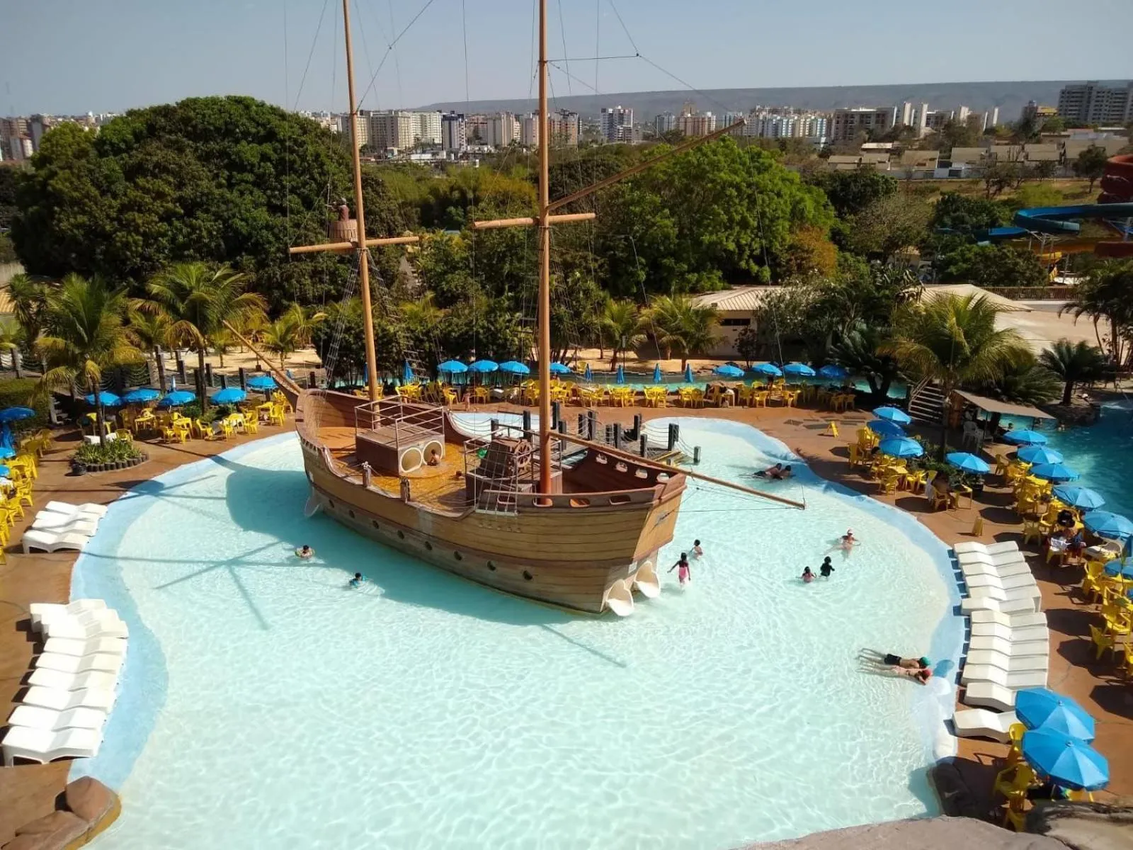 Day in Piazza diRoma