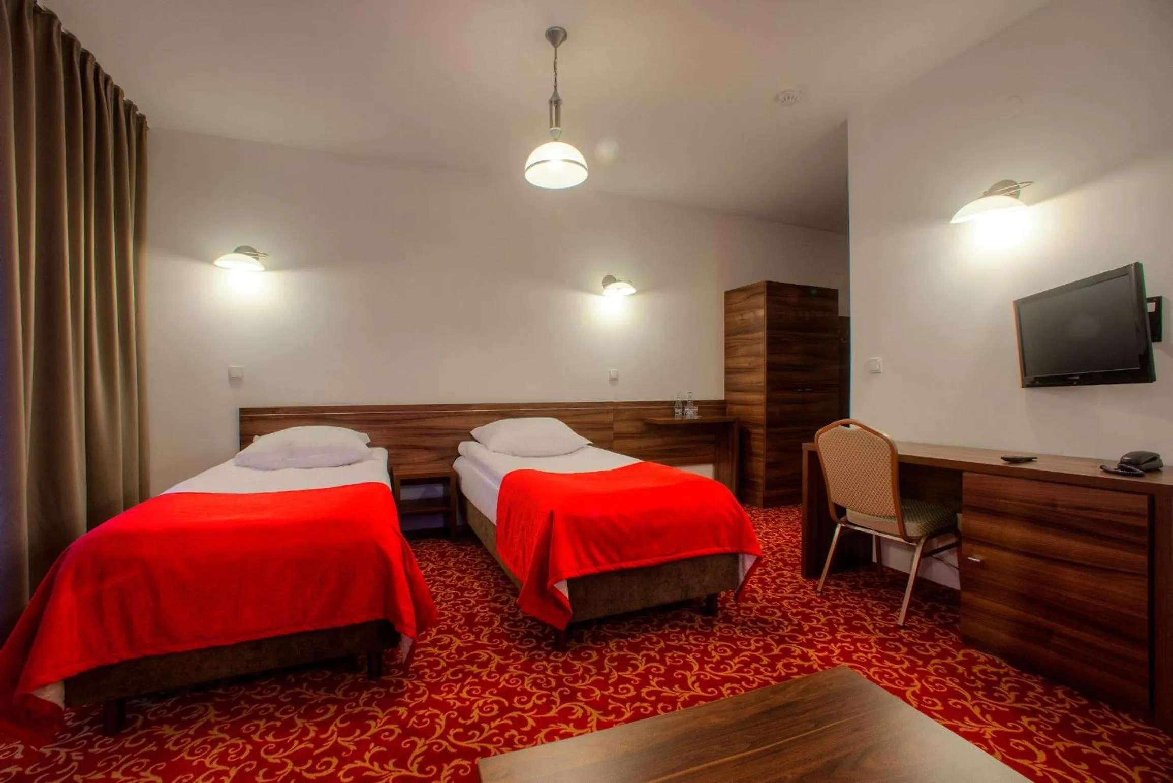 Photo of the whole room, Bed in Hotel Łańcut