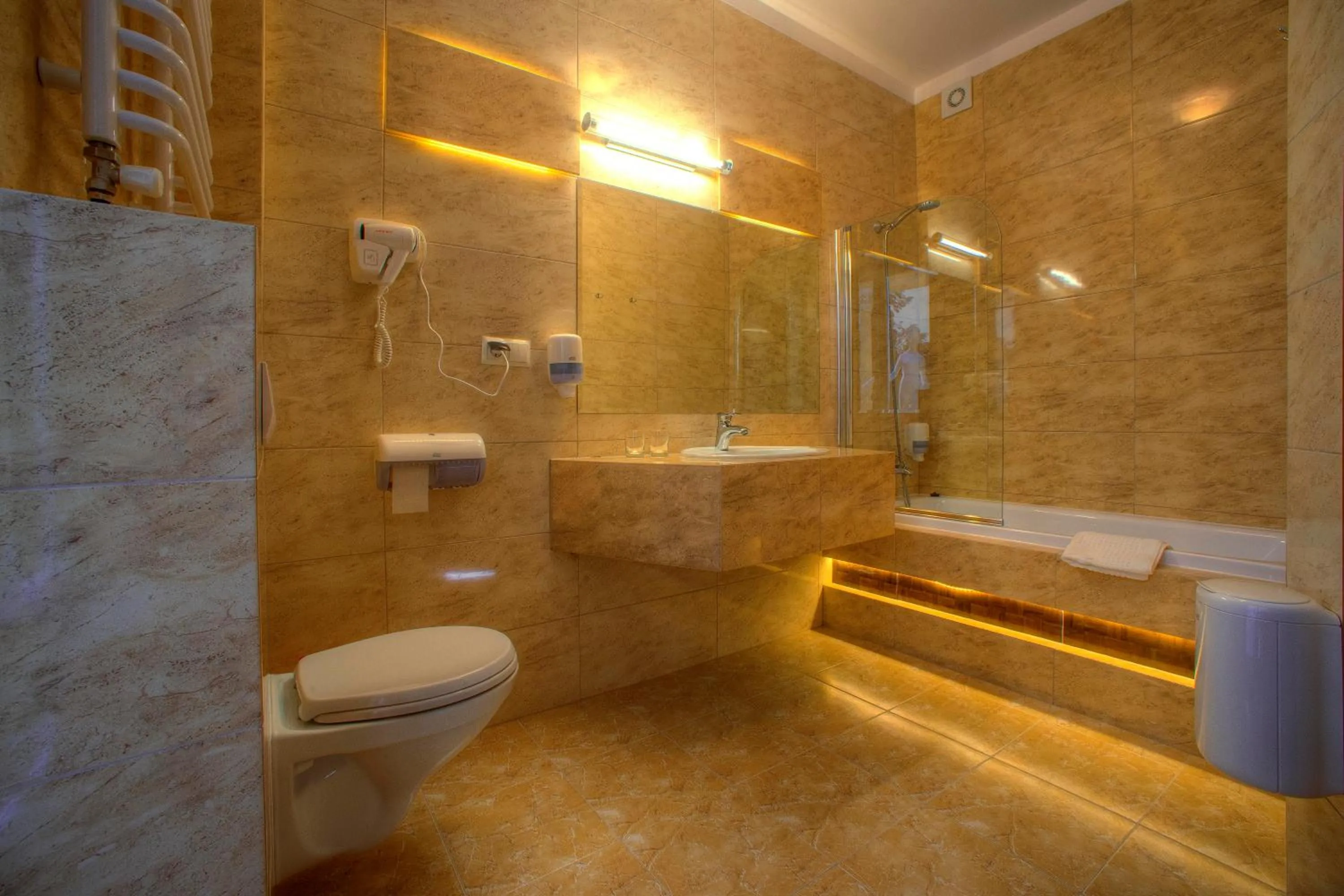 Photo of the whole room in Hotel Łańcut