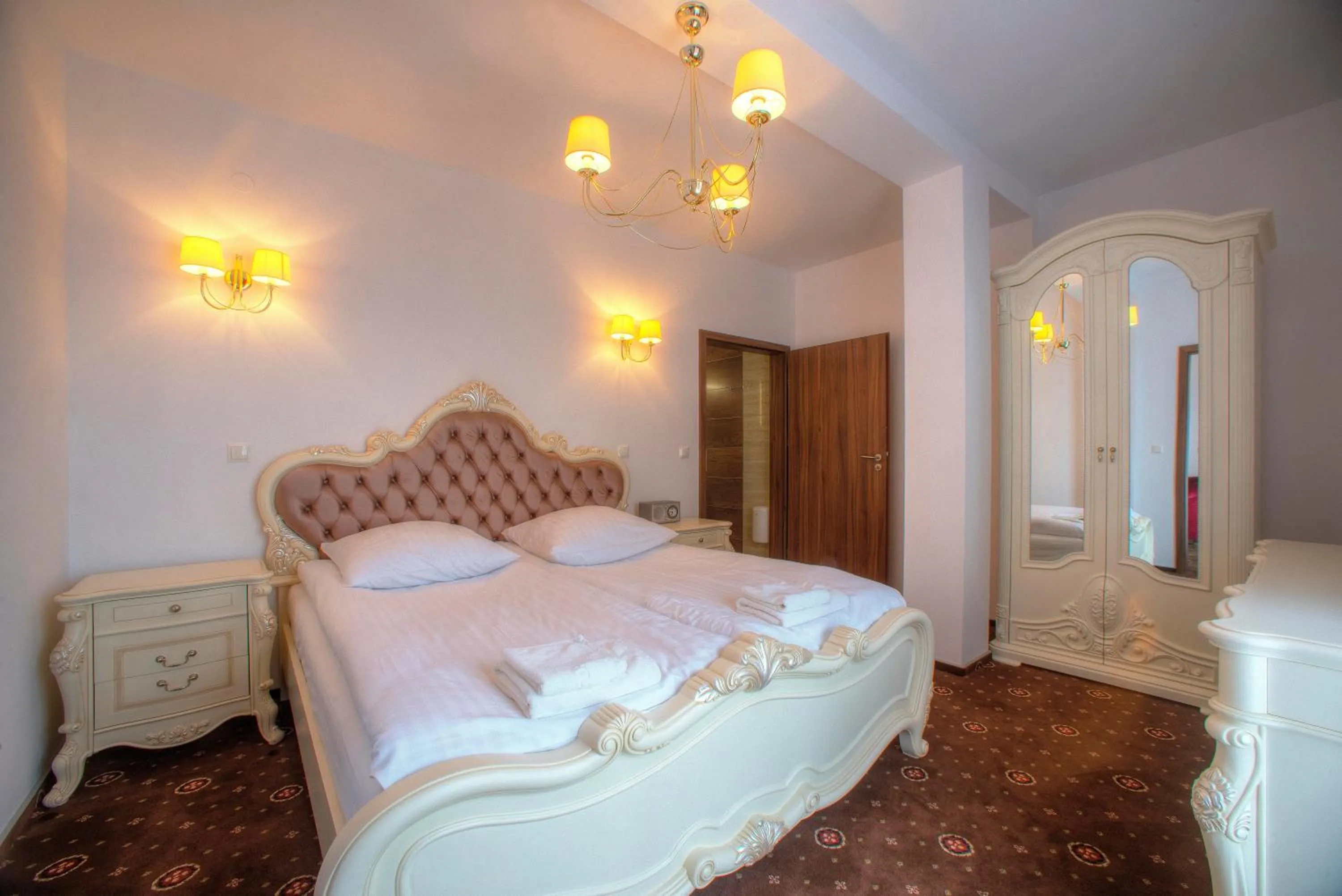 Photo of the whole room, Bed in Hotel Łańcut