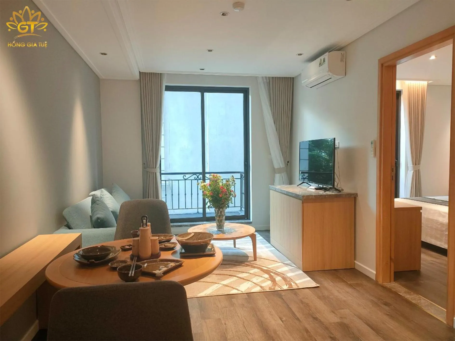 Hong Gia Tue Lake View