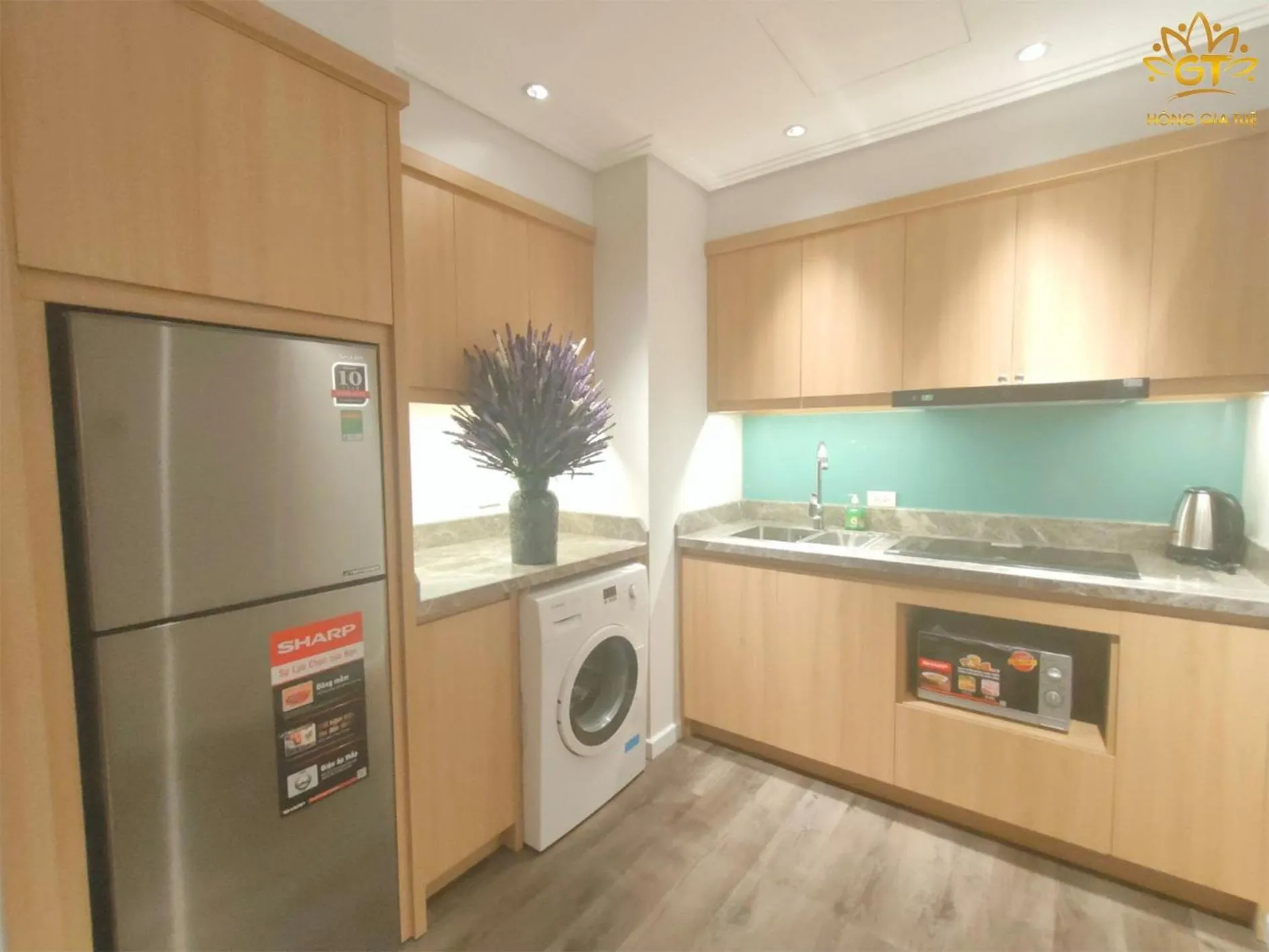 Hong Gia Tue Lake View