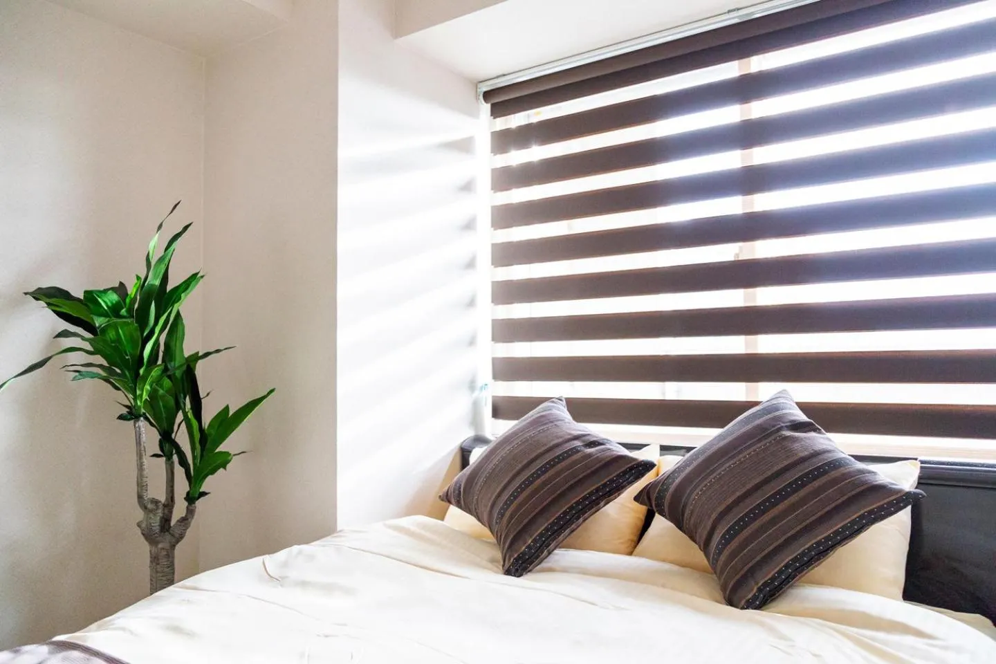 Bedroom, Bed in PRIME