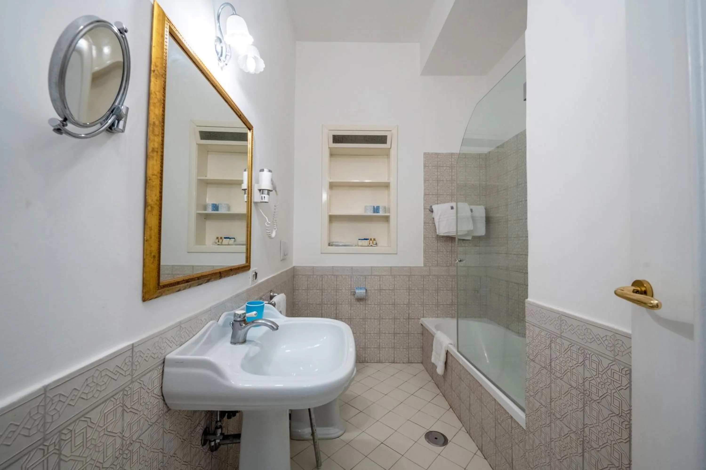 Bathroom in Hotel Belvedere
