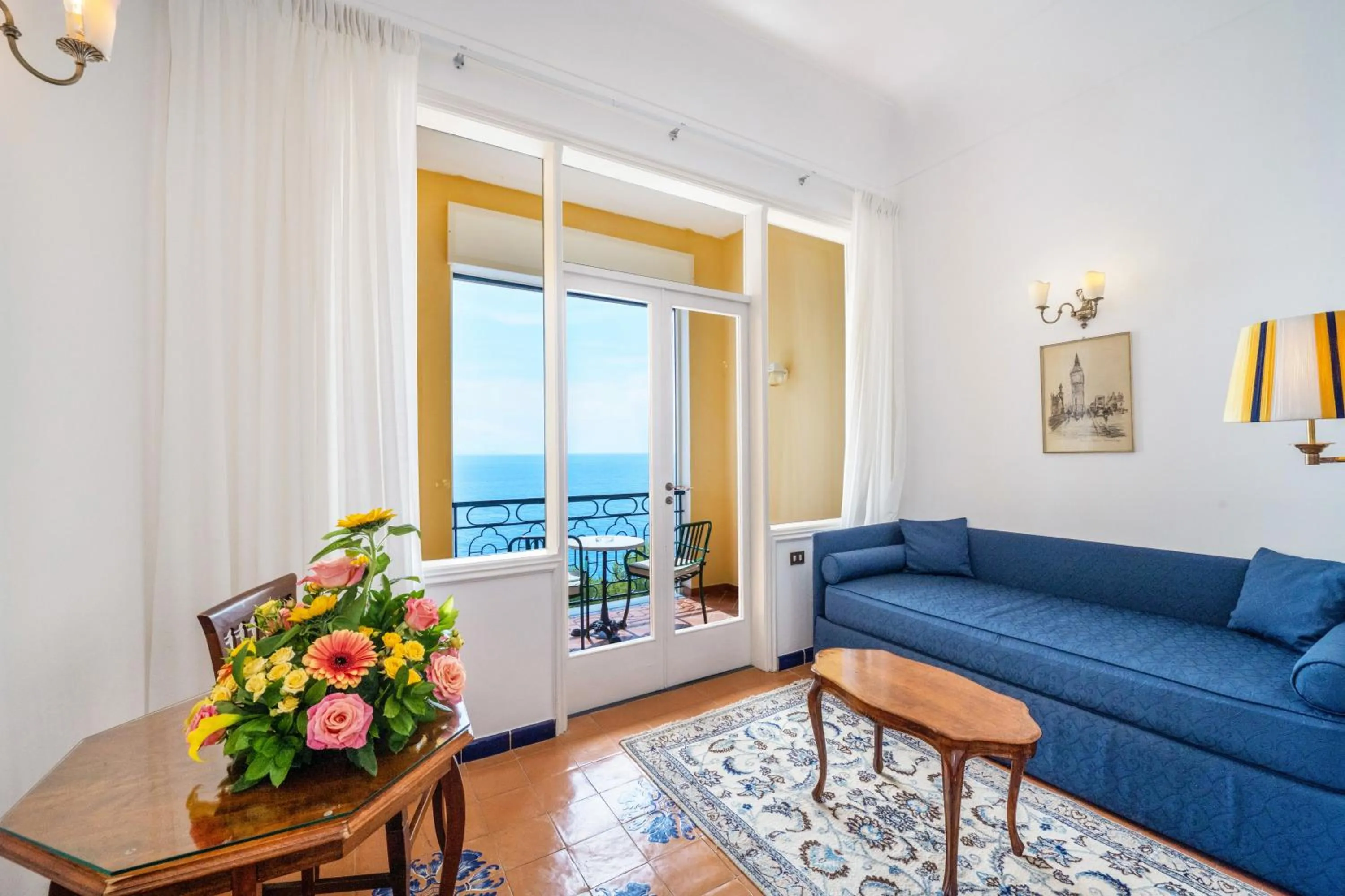 Seating area in Hotel Belvedere