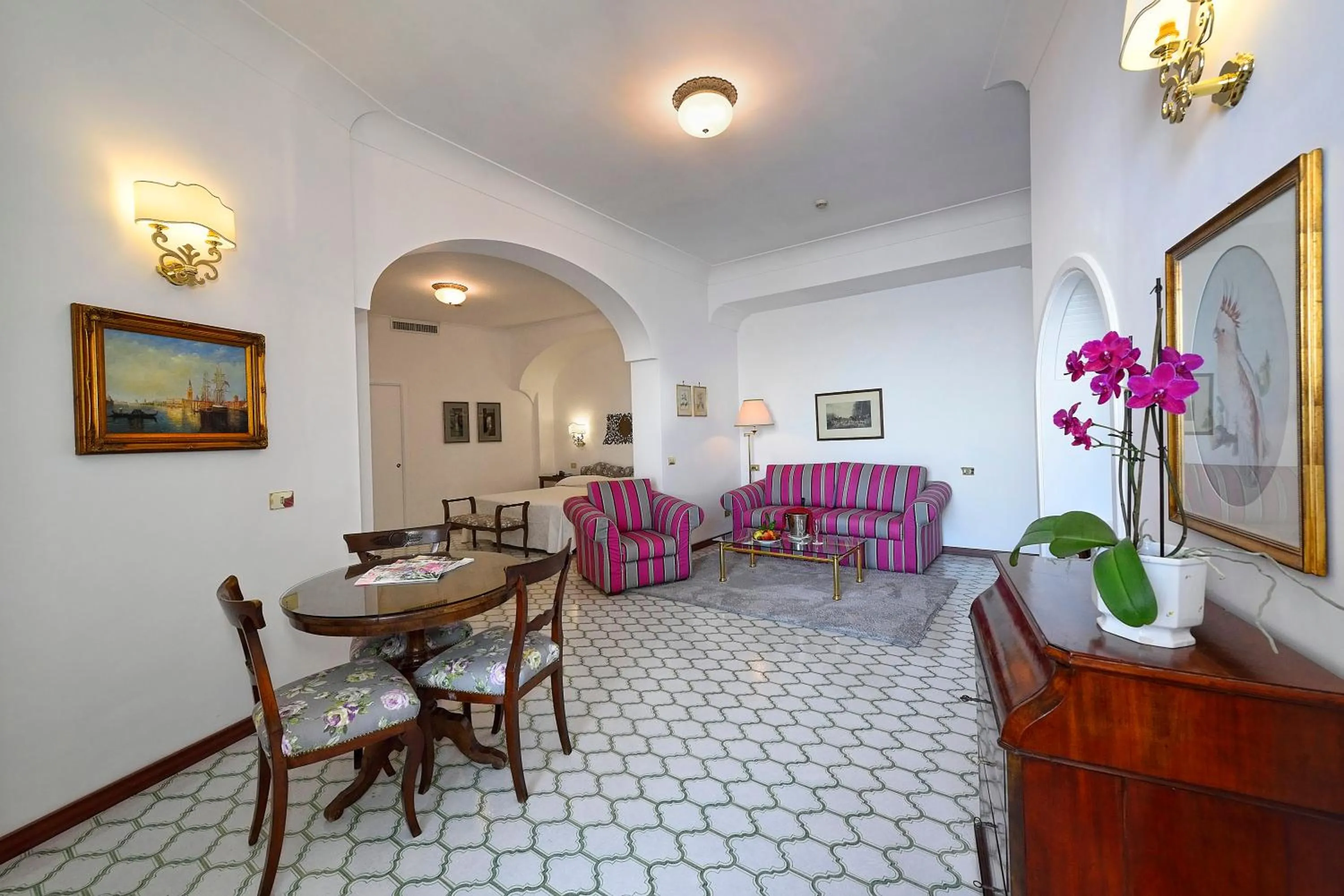 Seating area in Hotel Belvedere