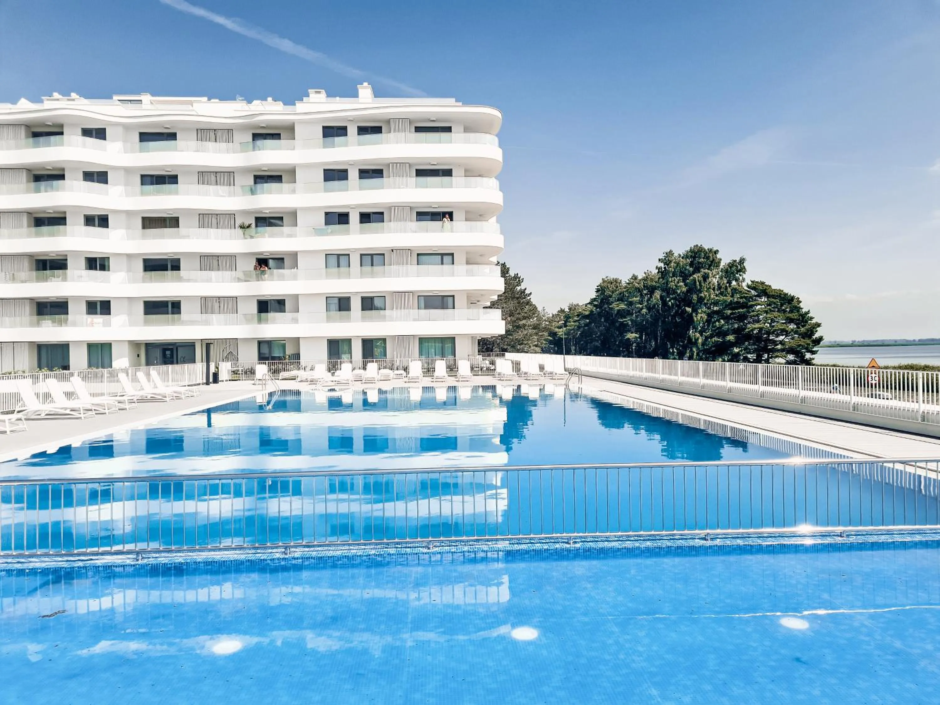 Swimming pool in Apartment 1007 Rogowo Pearl
