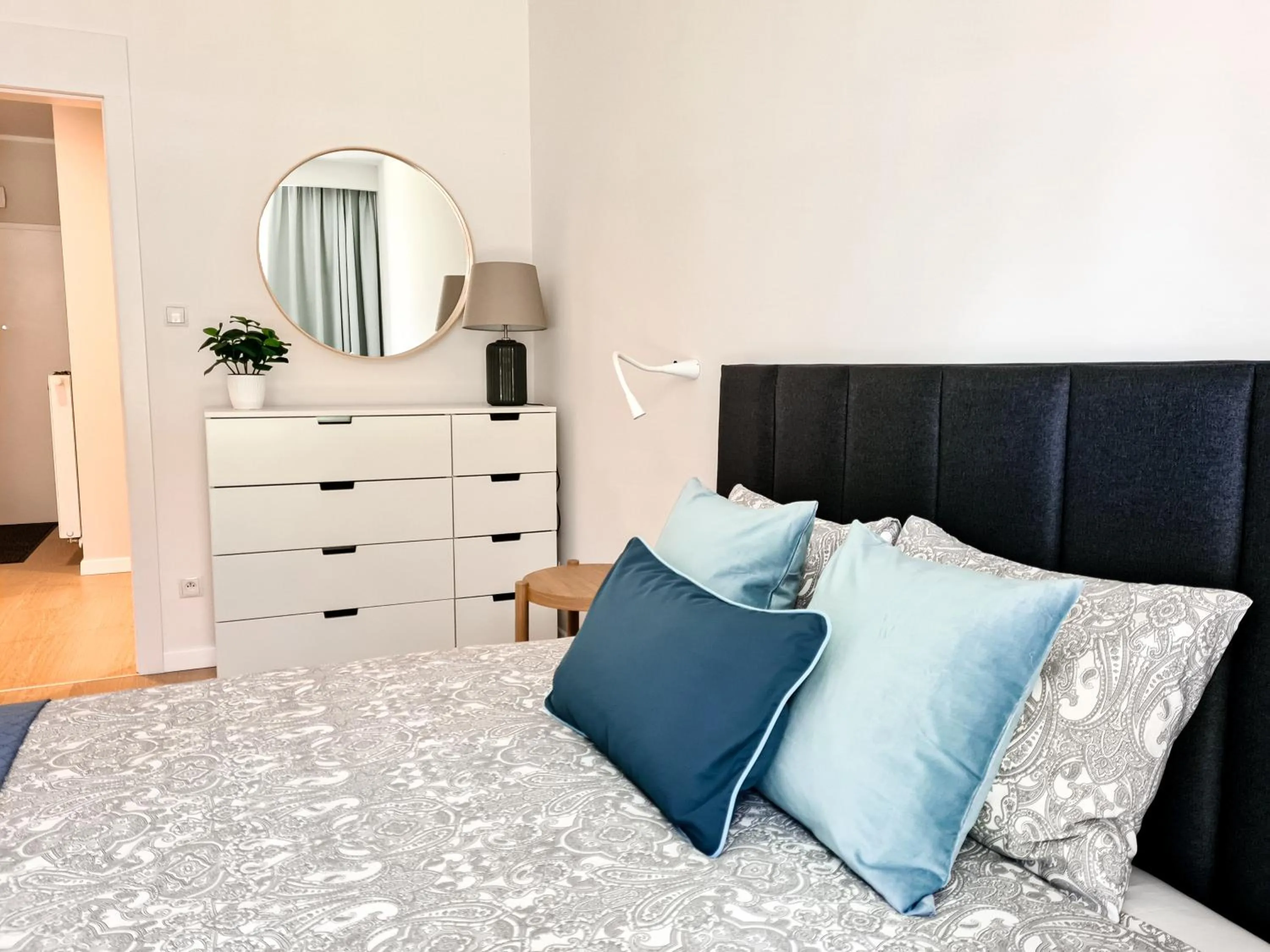 Bed in Apartment 1007 Rogowo Pearl
