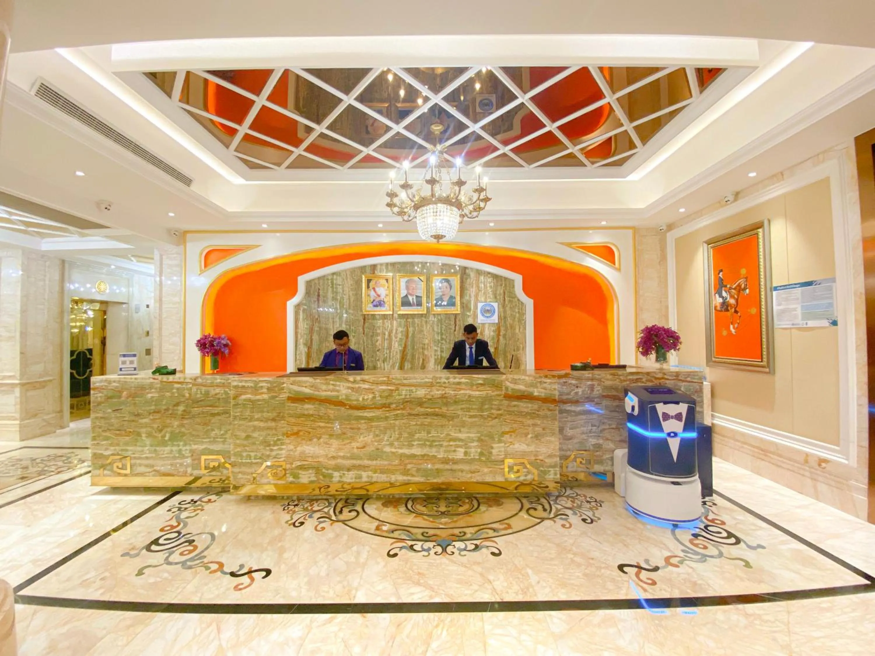 Lobby or reception in Continental Xin Hao Hotel and Resort 洲际新濠酒店