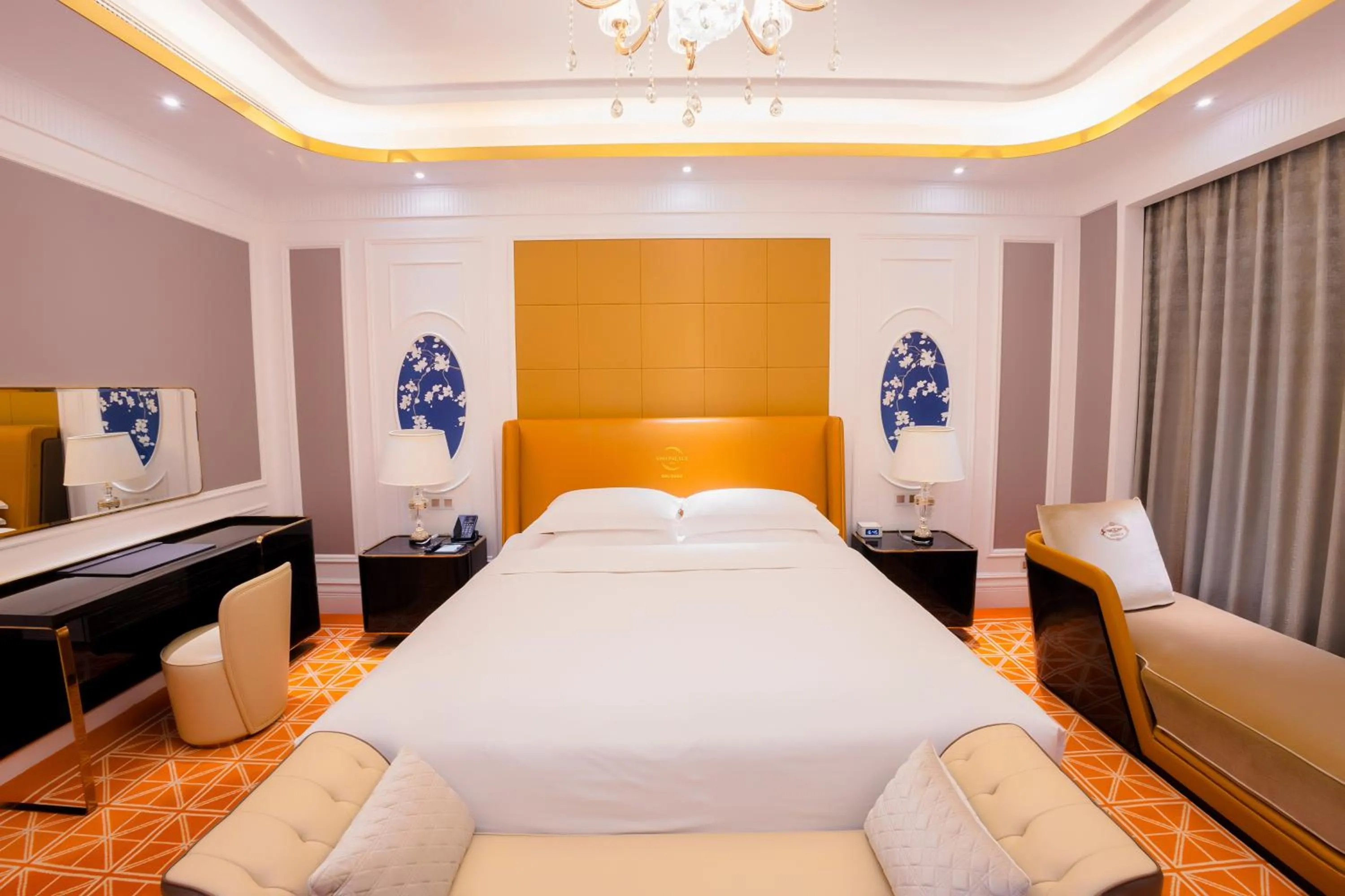 VIP, Bed in Continental Xin Hao Hotel and Resort 洲际新濠酒店