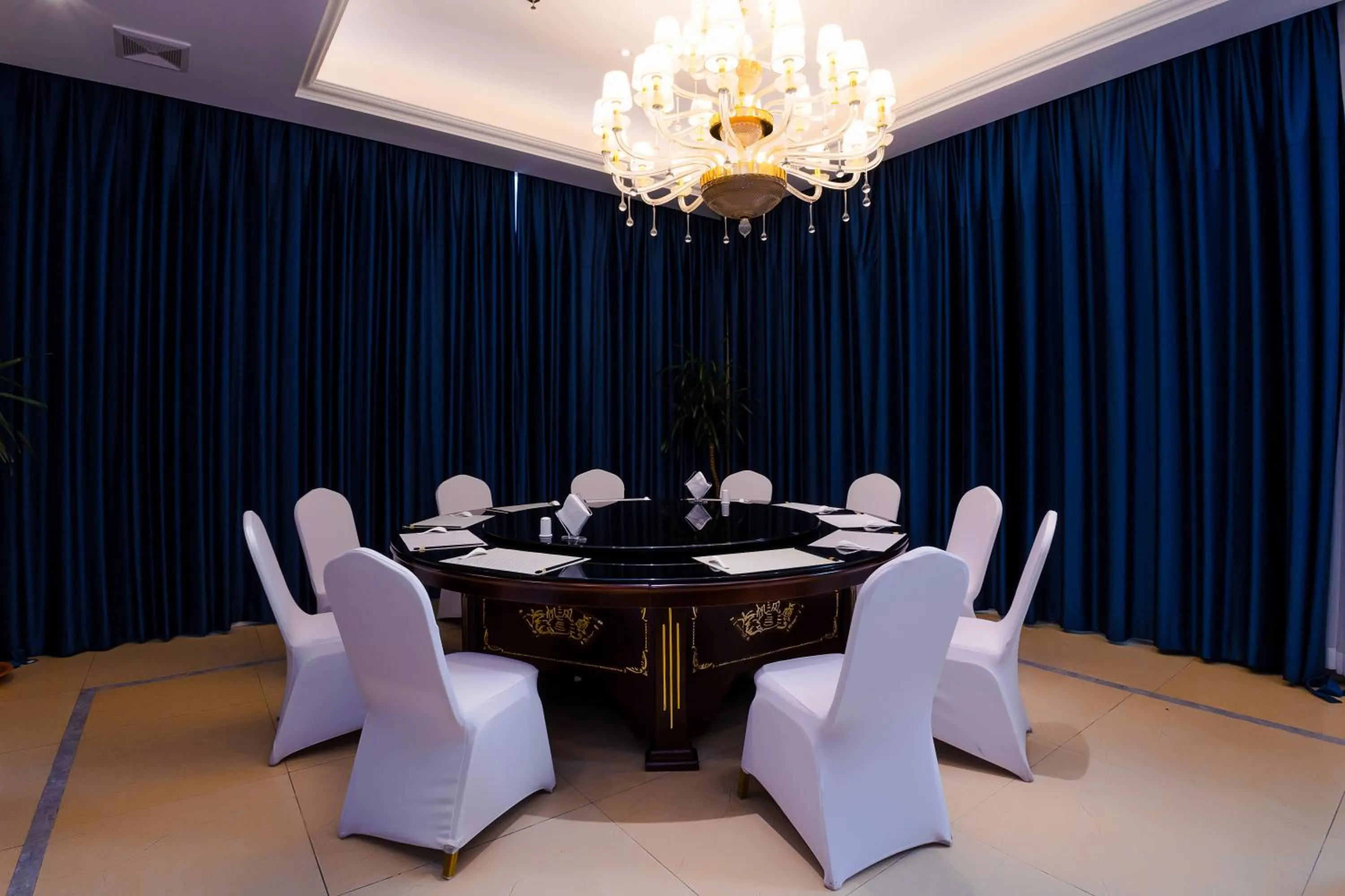 Restaurant/places to eat in Continental Xin Hao Hotel and Resort 洲际新濠酒店