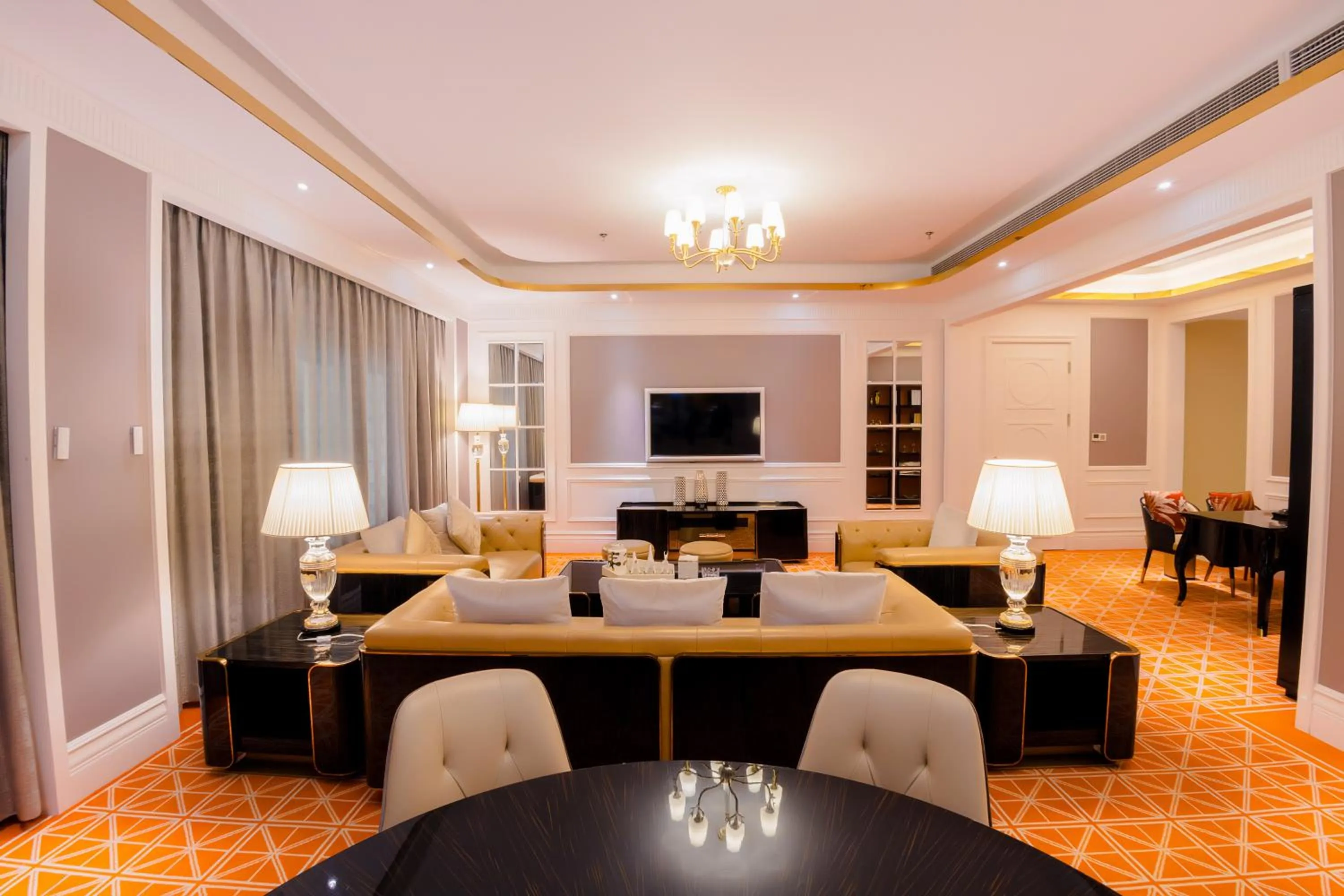 VIP in Continental Xin Hao Hotel and Resort 洲际新濠酒店