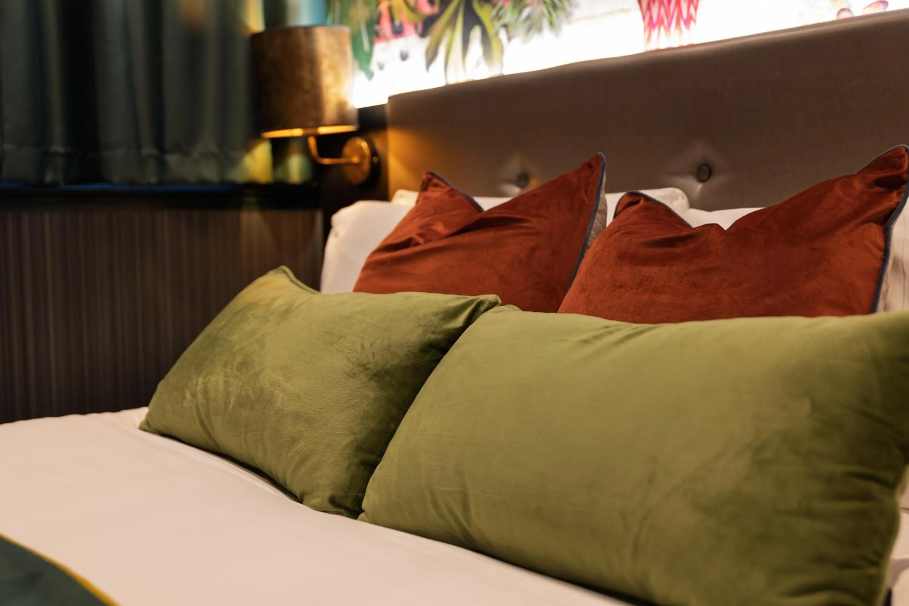 Bed in Hyde Park Green