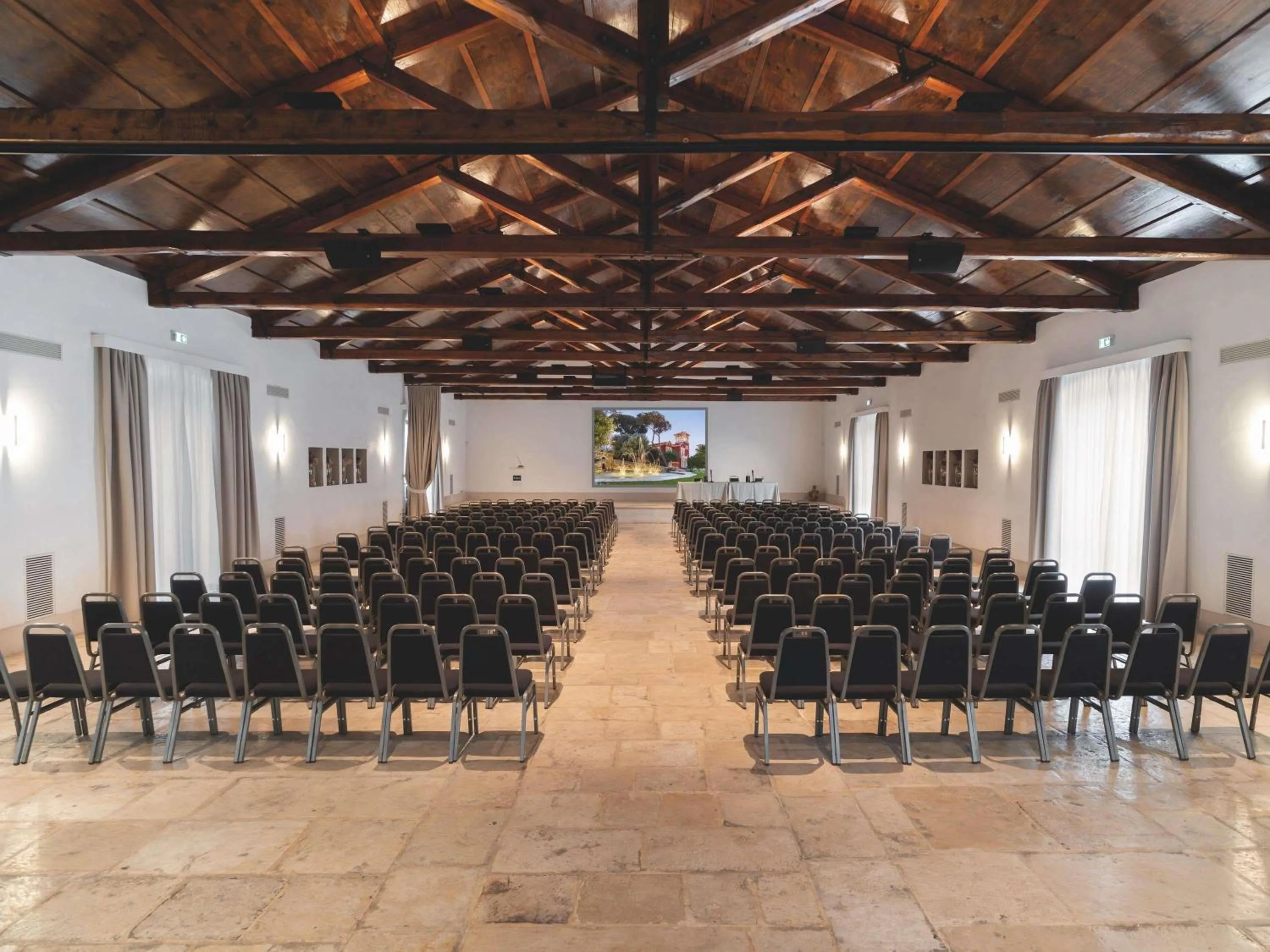 Meeting/conference room in Mercure Villa Romanazzi Carducci Bari