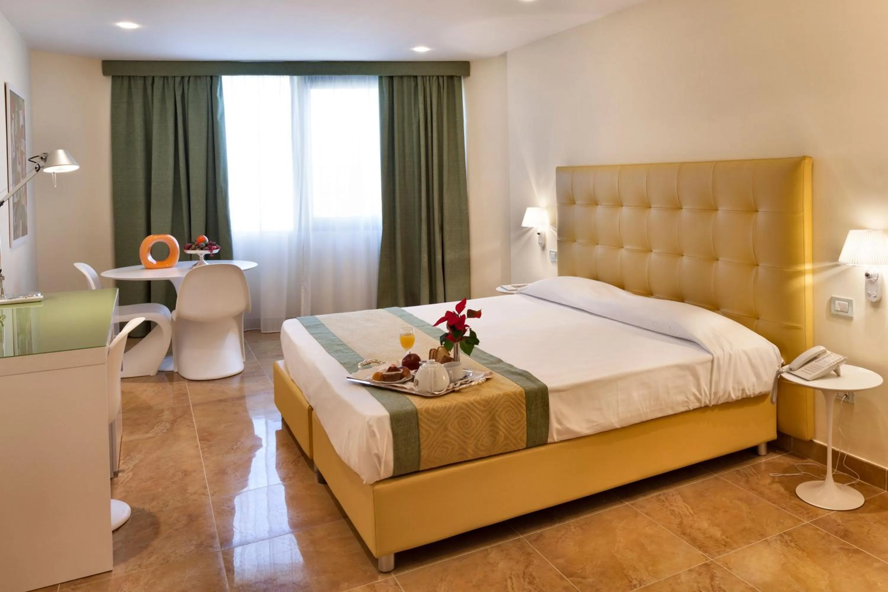 Bedroom, Bed in Mercure Villa Romanazzi Carducci Bari