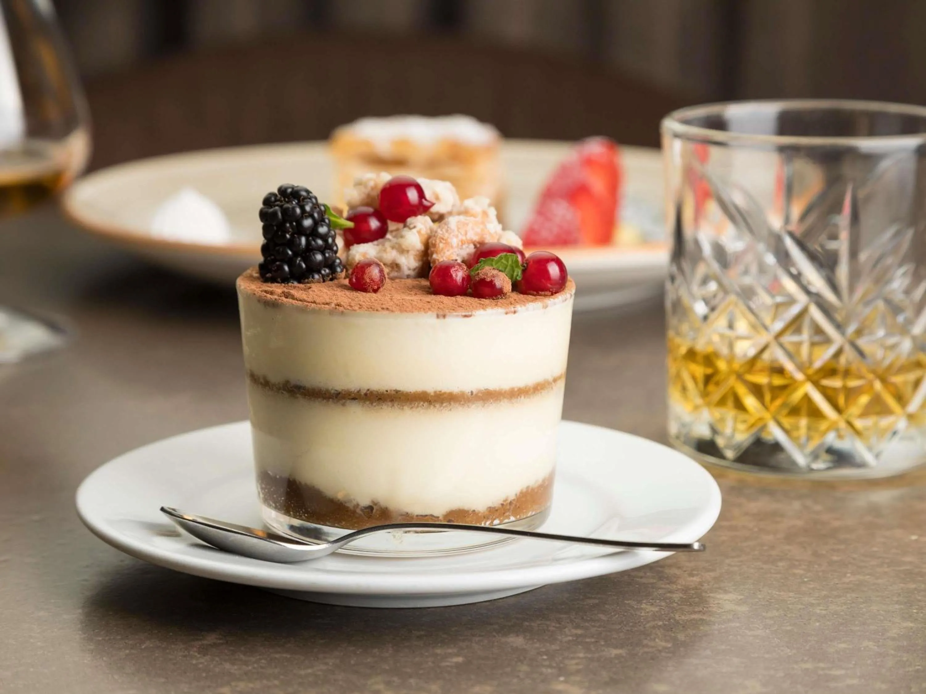 Lounge or bar in Mercure Villa Romanazzi Carducci Bari