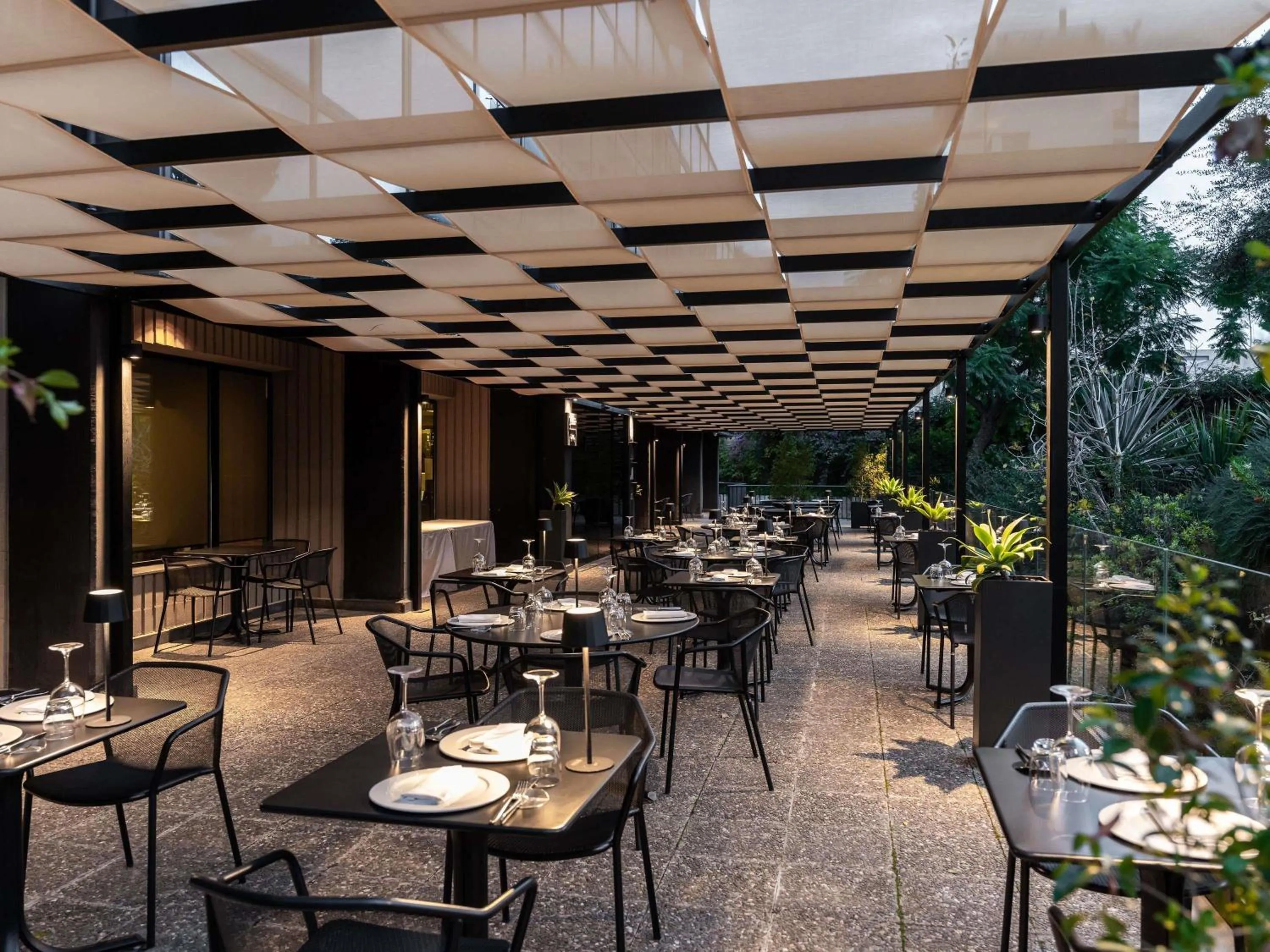 Restaurant/places to eat in Mercure Villa Romanazzi Carducci Bari