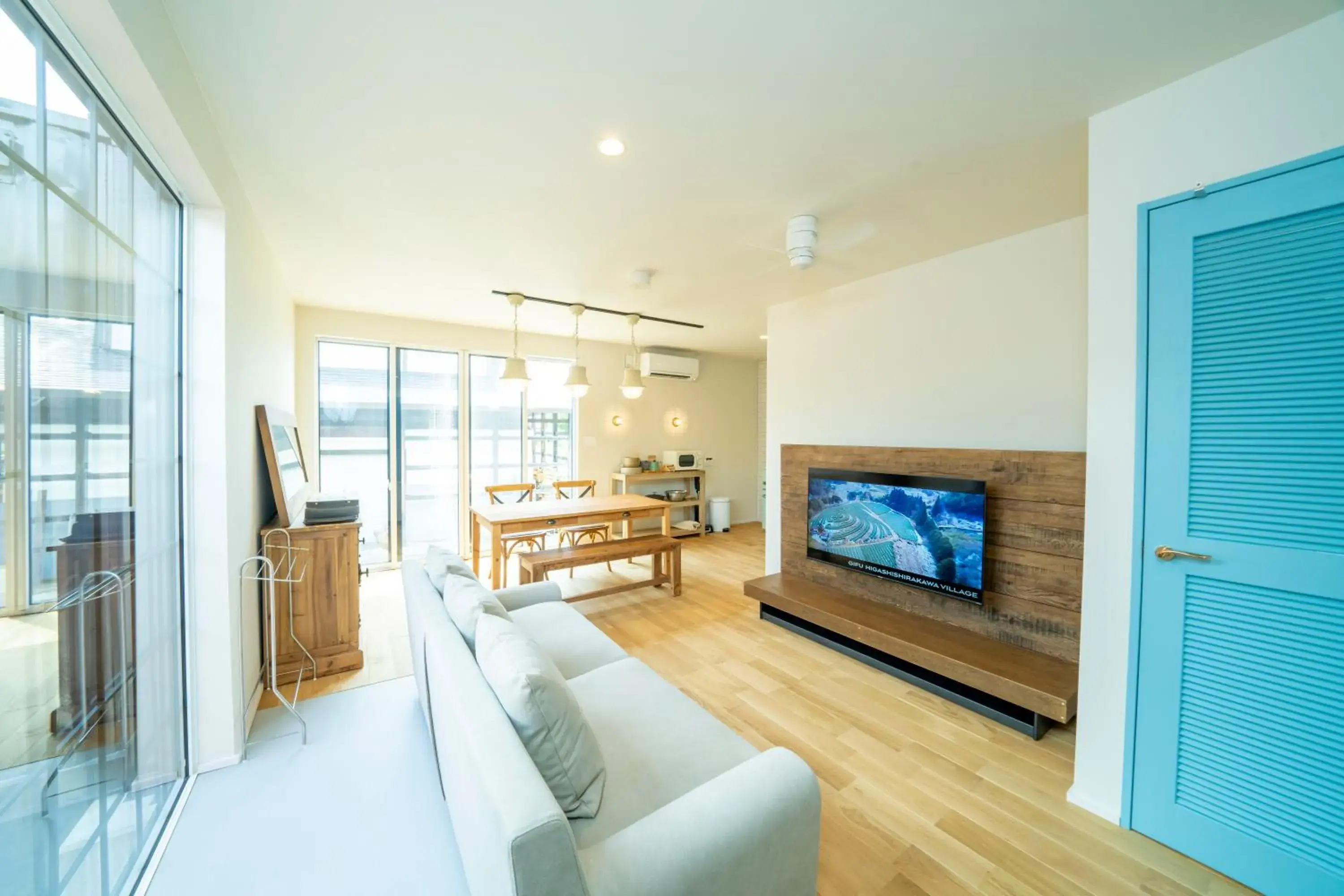 Family Room with Private Bathroom in raw_ Family Room with Private Bathroom in raw_