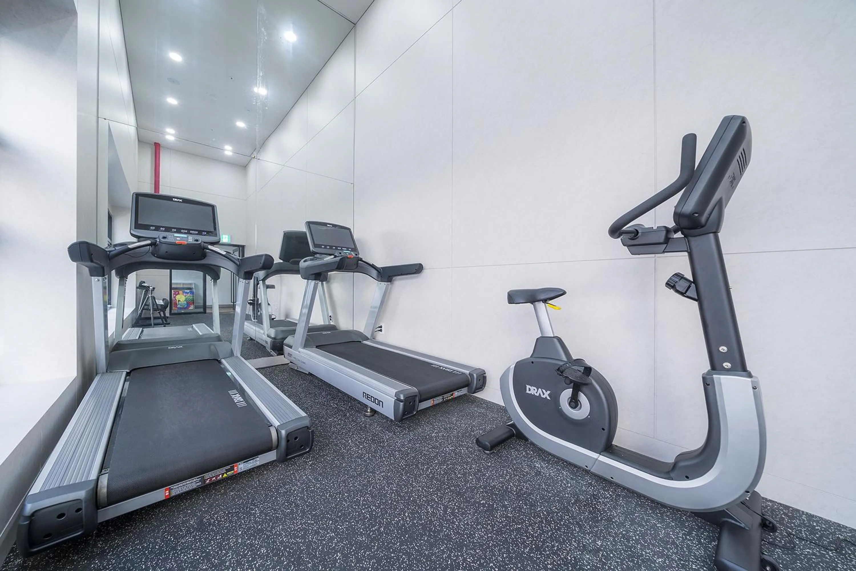 Fitness centre/facilities in Gangneung Chonpines Ocean Suites Hotel
