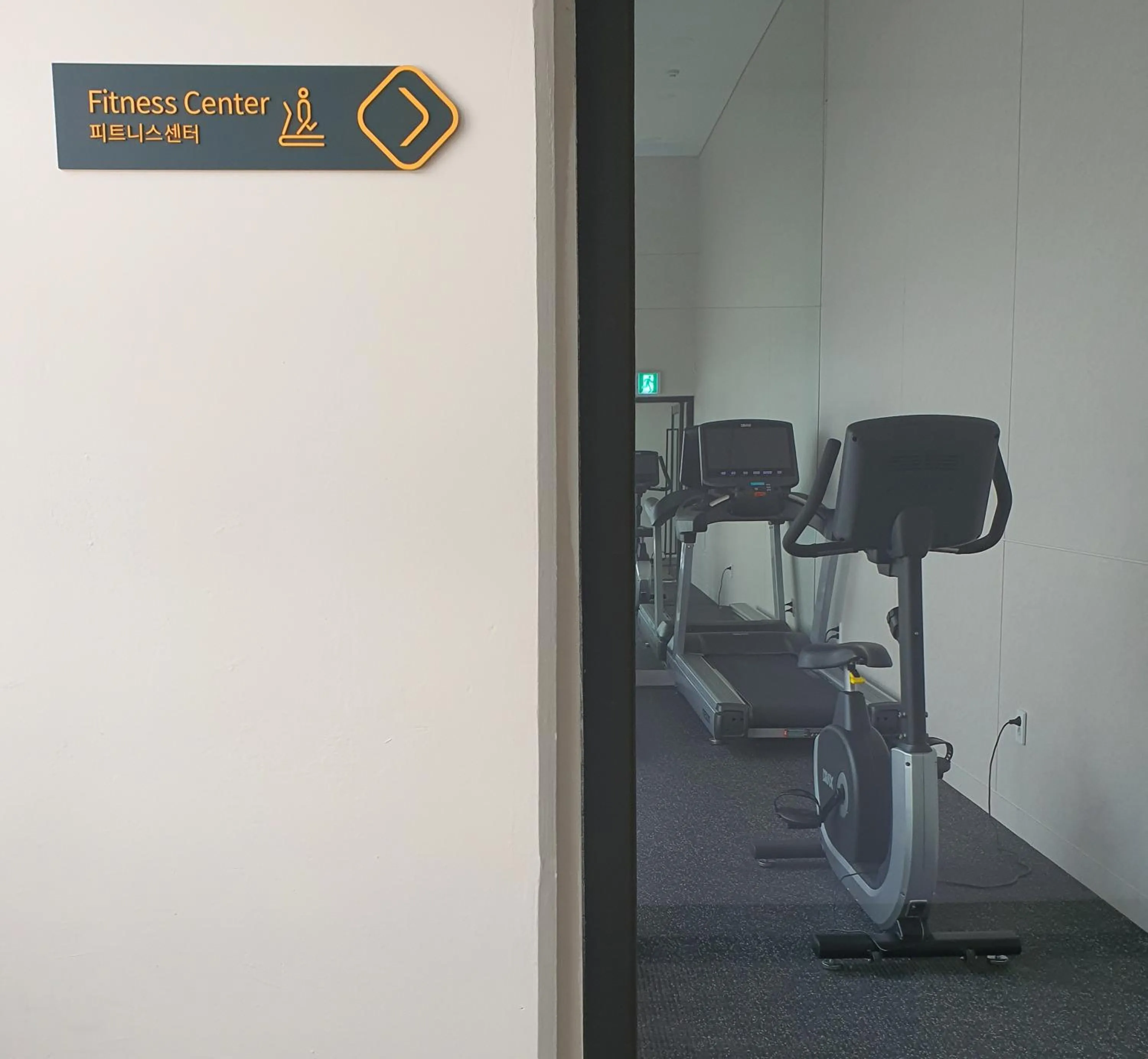 Fitness centre/facilities in Gangneung Chonpines Ocean Suites Hotel