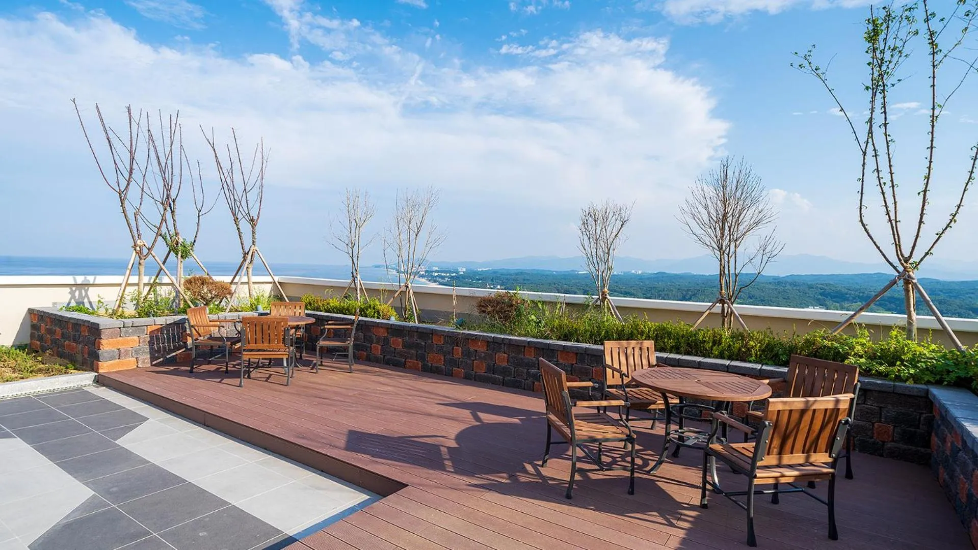 Restaurant/places to eat in Gangneung Chonpines Ocean Suites Hotel