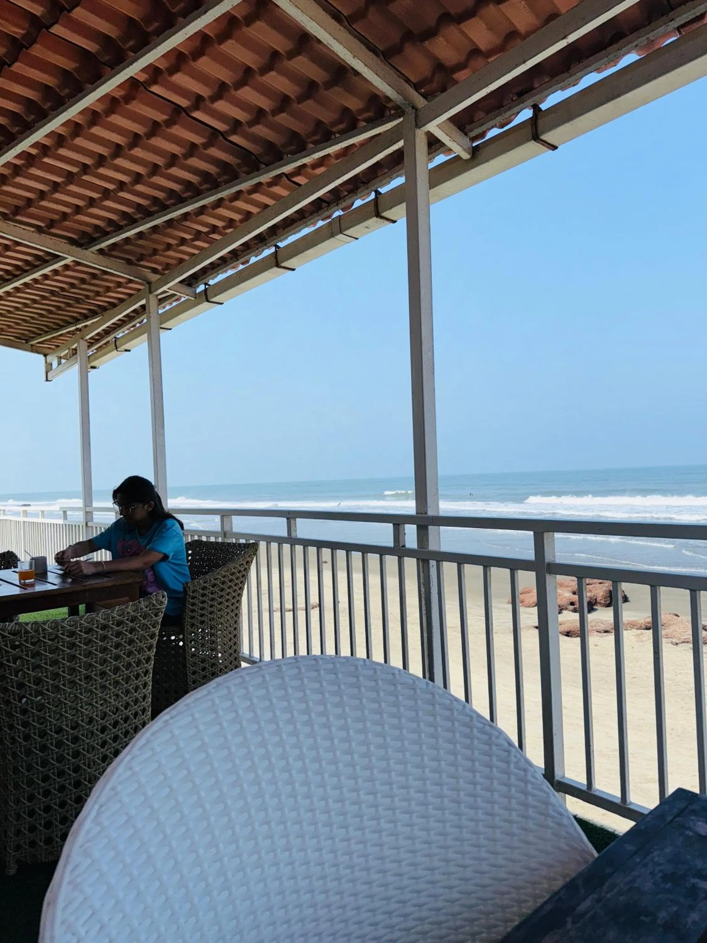 Restaurant/places to eat in Maargit Beach Resort