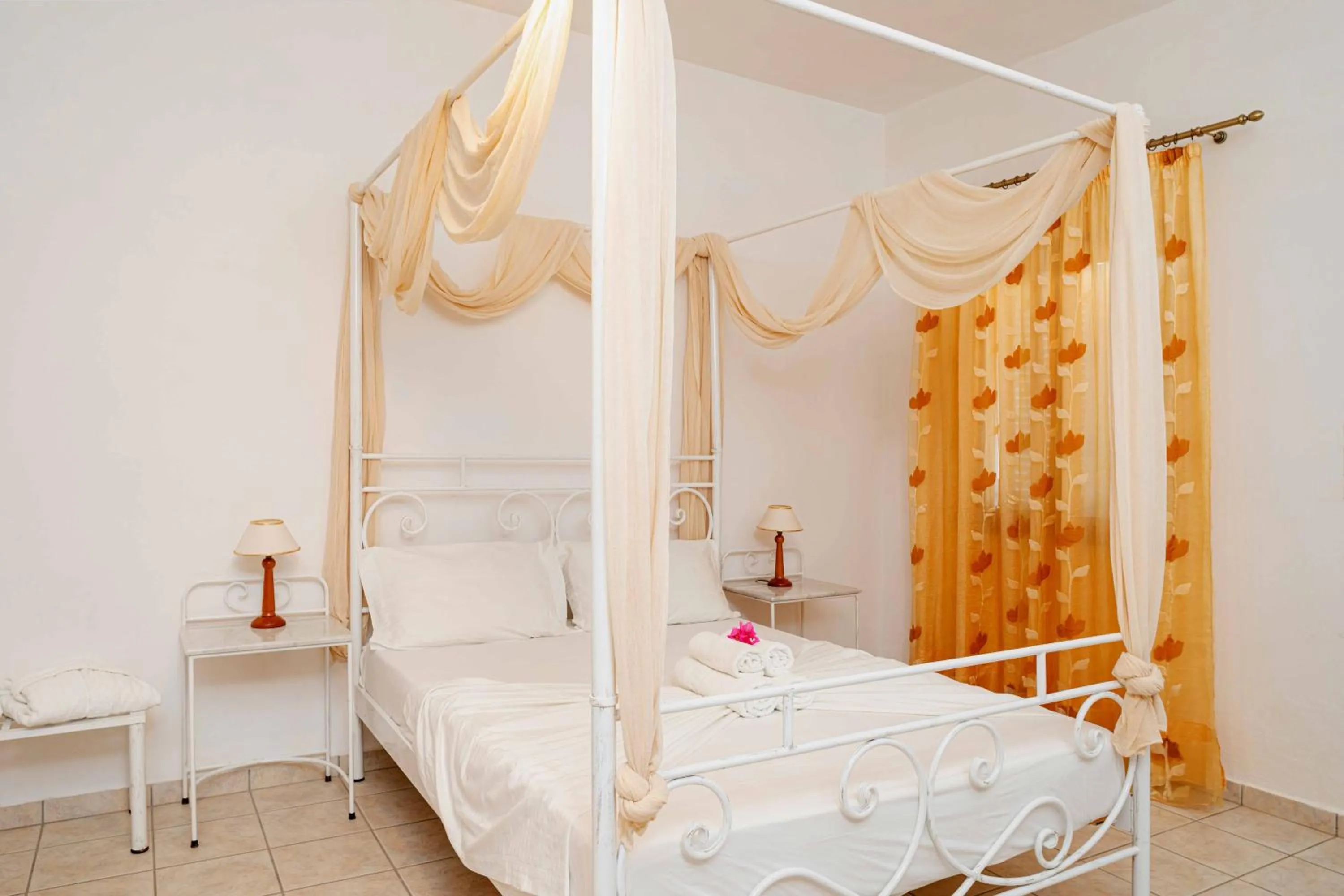 Bed in Apolafsis Studios