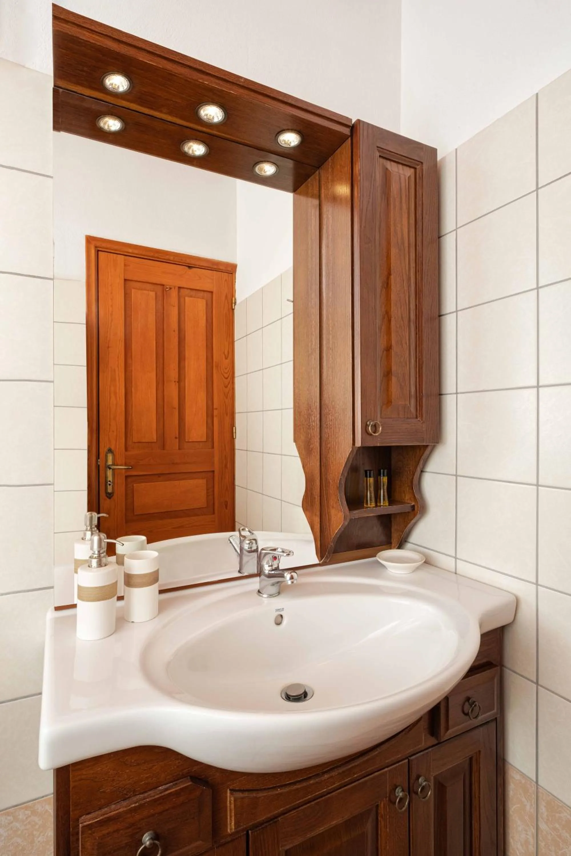 Bathroom in Apolafsis Studios