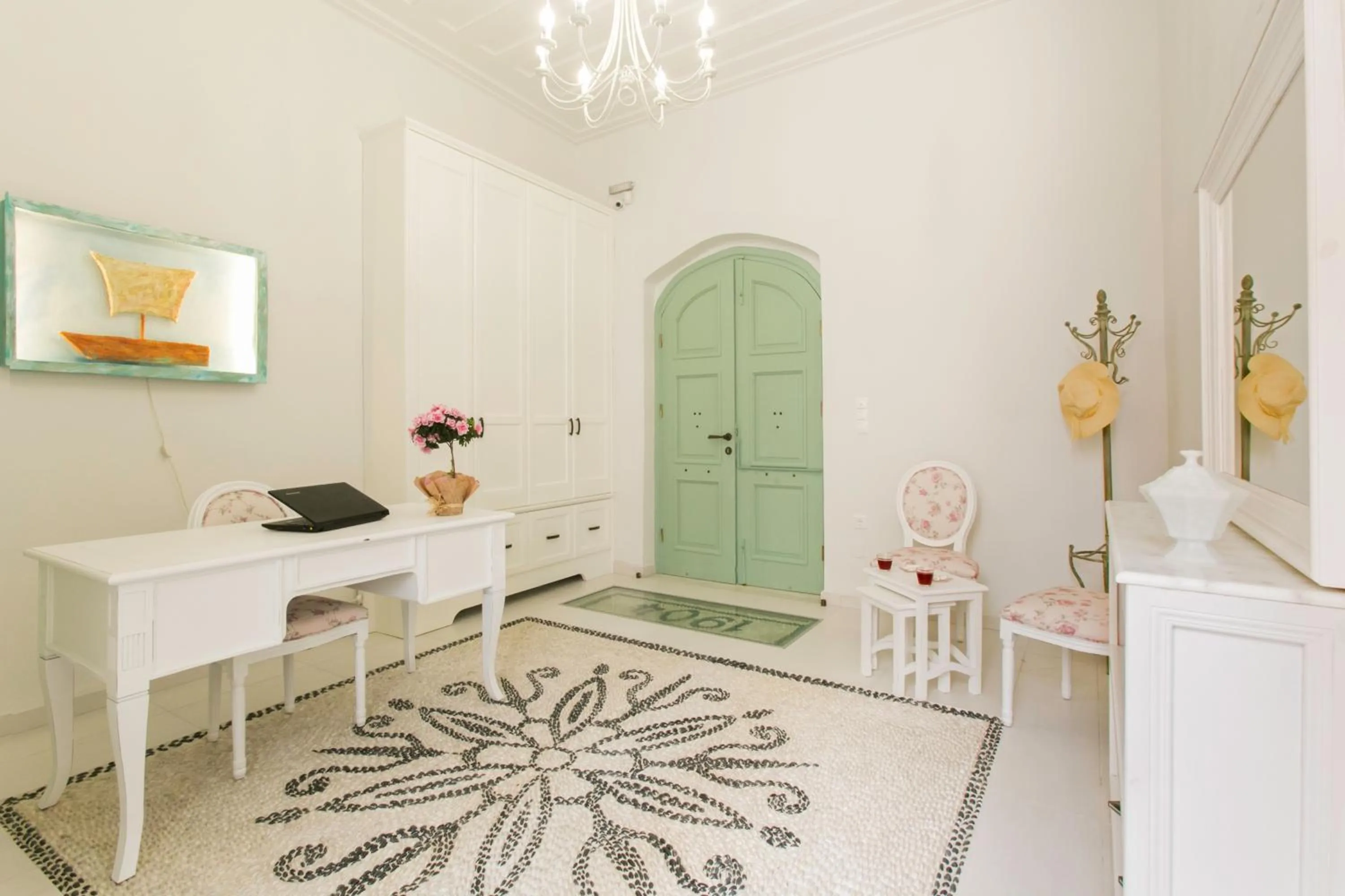 Lobby or reception in Efchi 1904