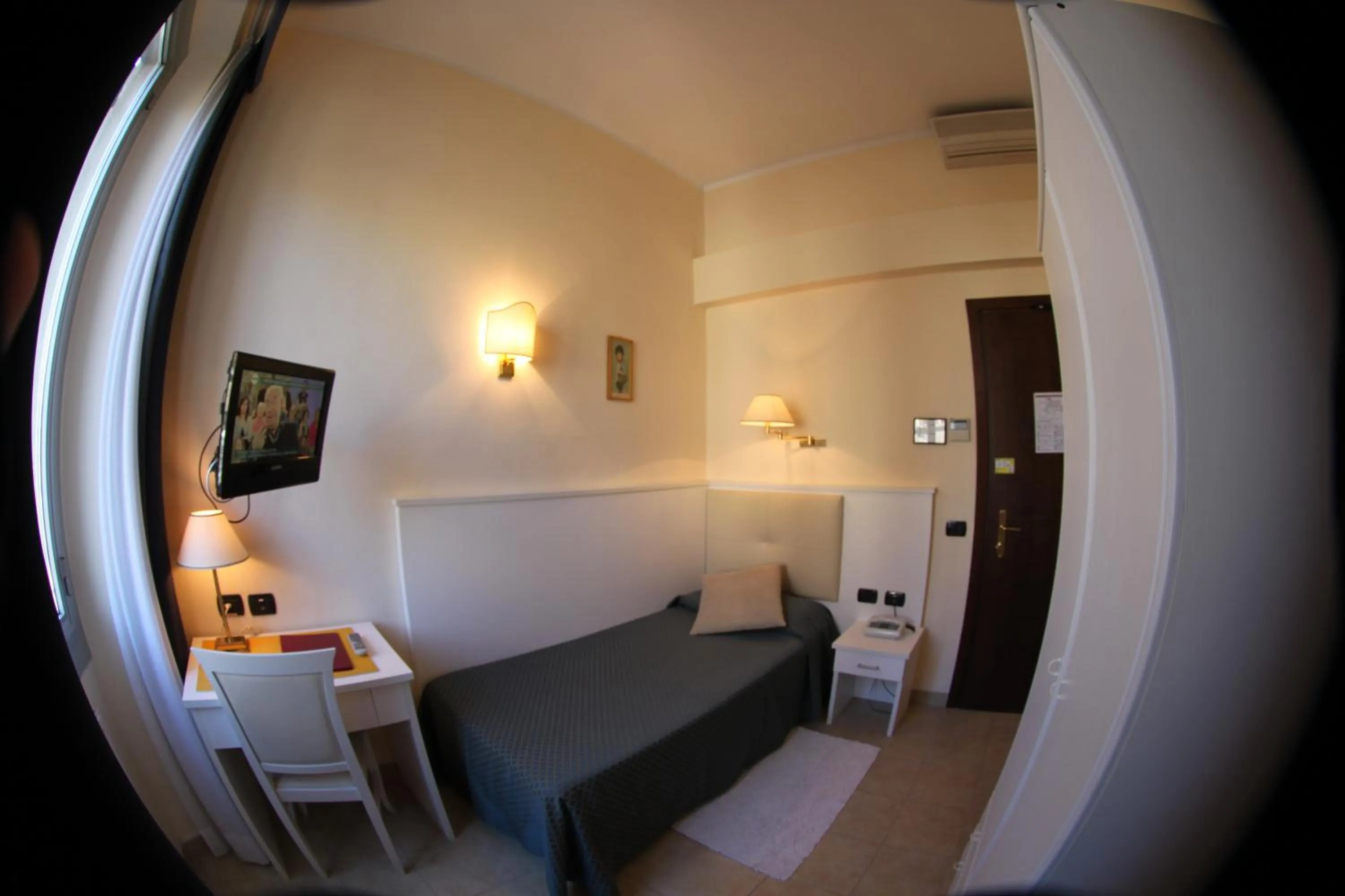 Photo of the whole room, Bed in Hotel Stella