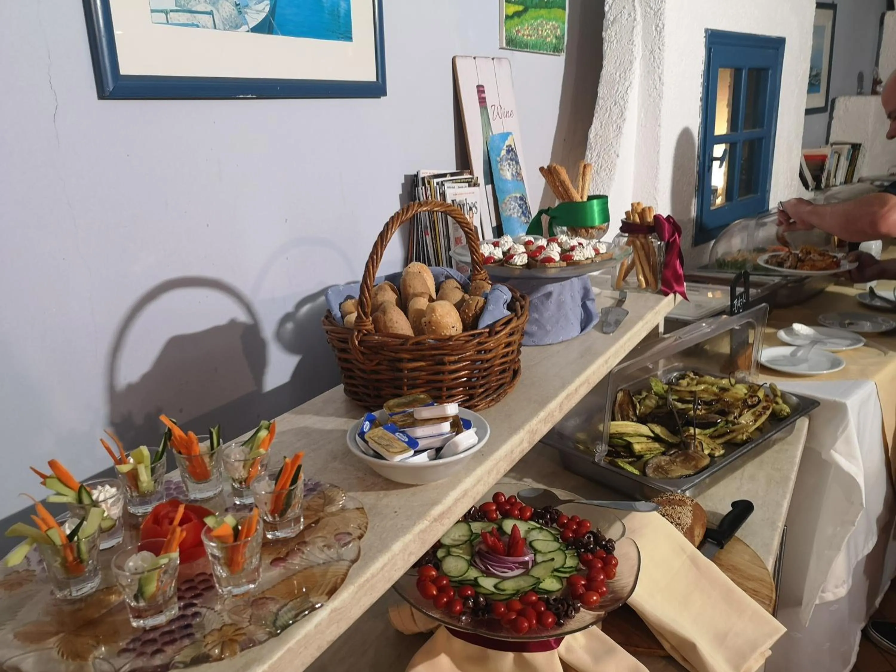 Food and drinks in Mediterranean Blue