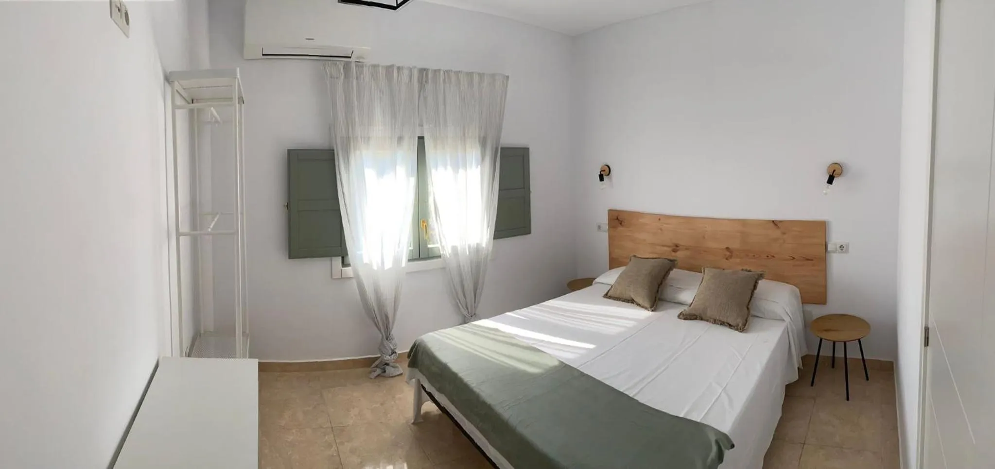 Bed in Hostal Residencia Alma