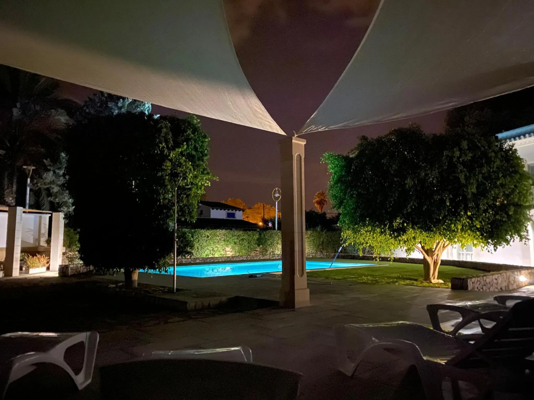 Pool view in Hostal Residencia Alma