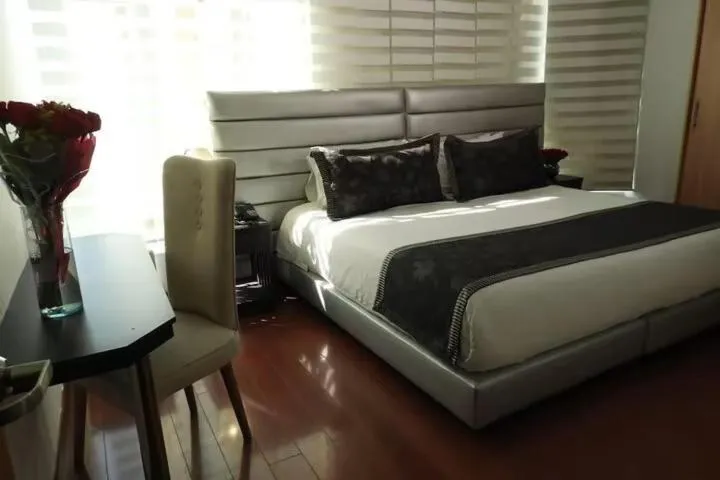 Bed in Hotel Airport Travel