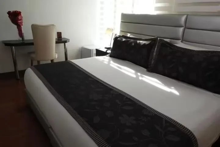 Bed in Hotel Airport Travel