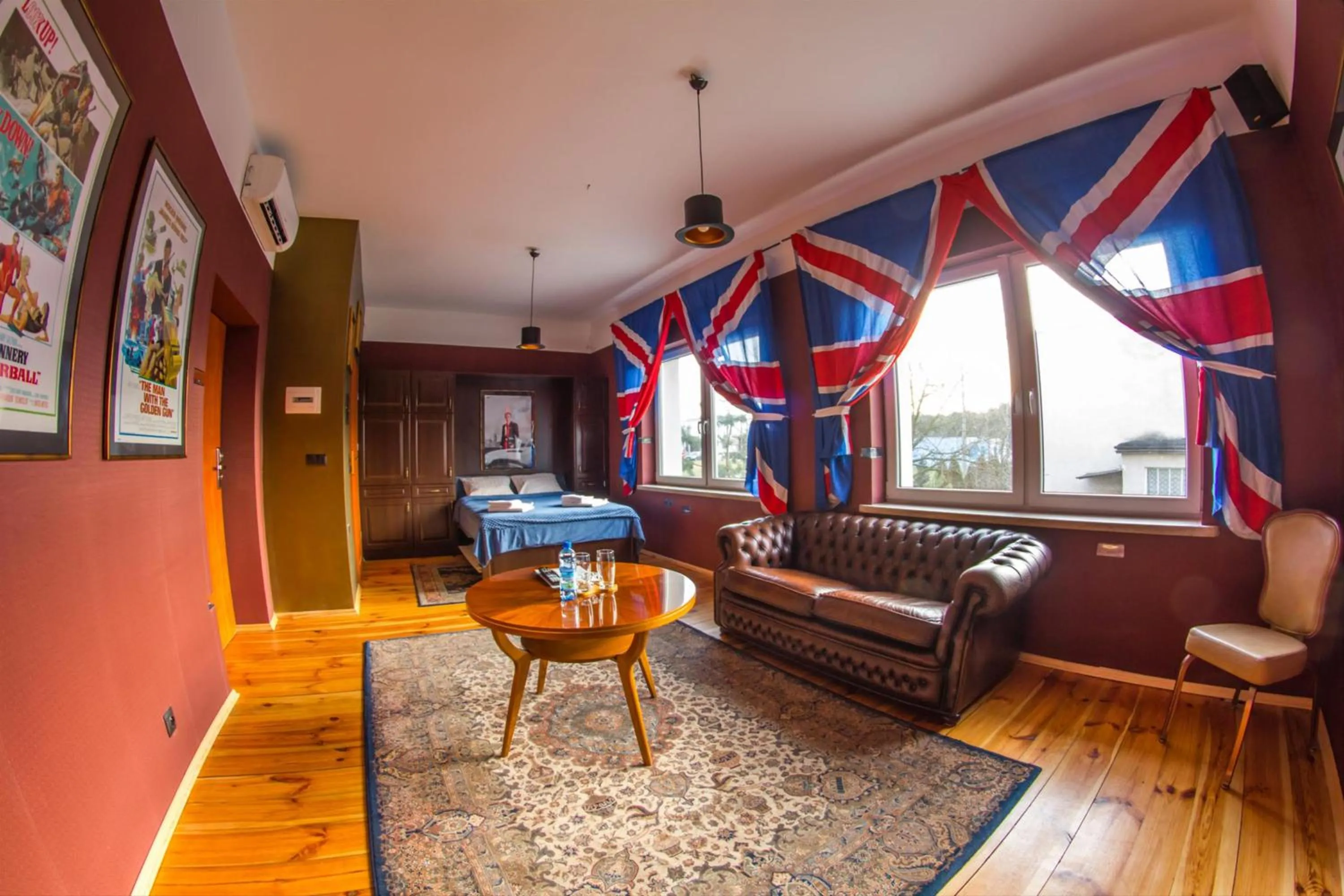 Photo of the whole room in GarageHotel