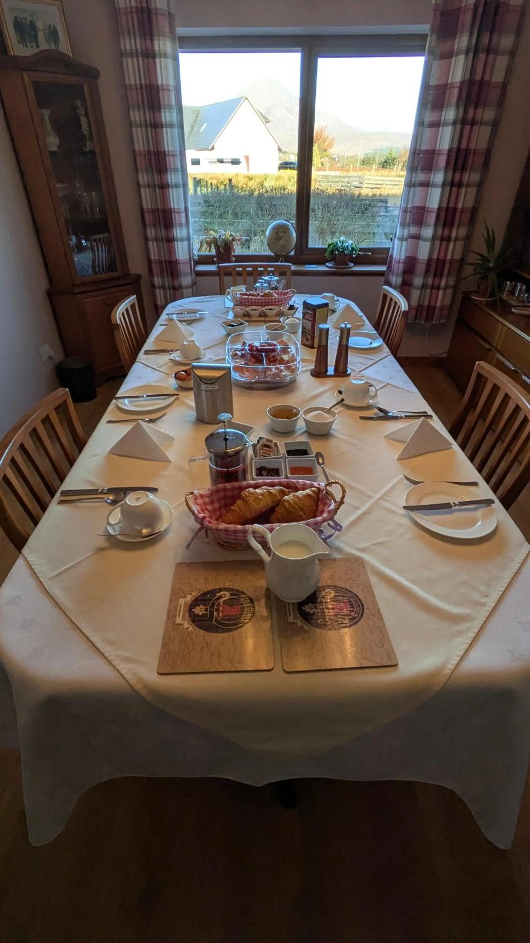 Dining area in Scorrybreac B&B