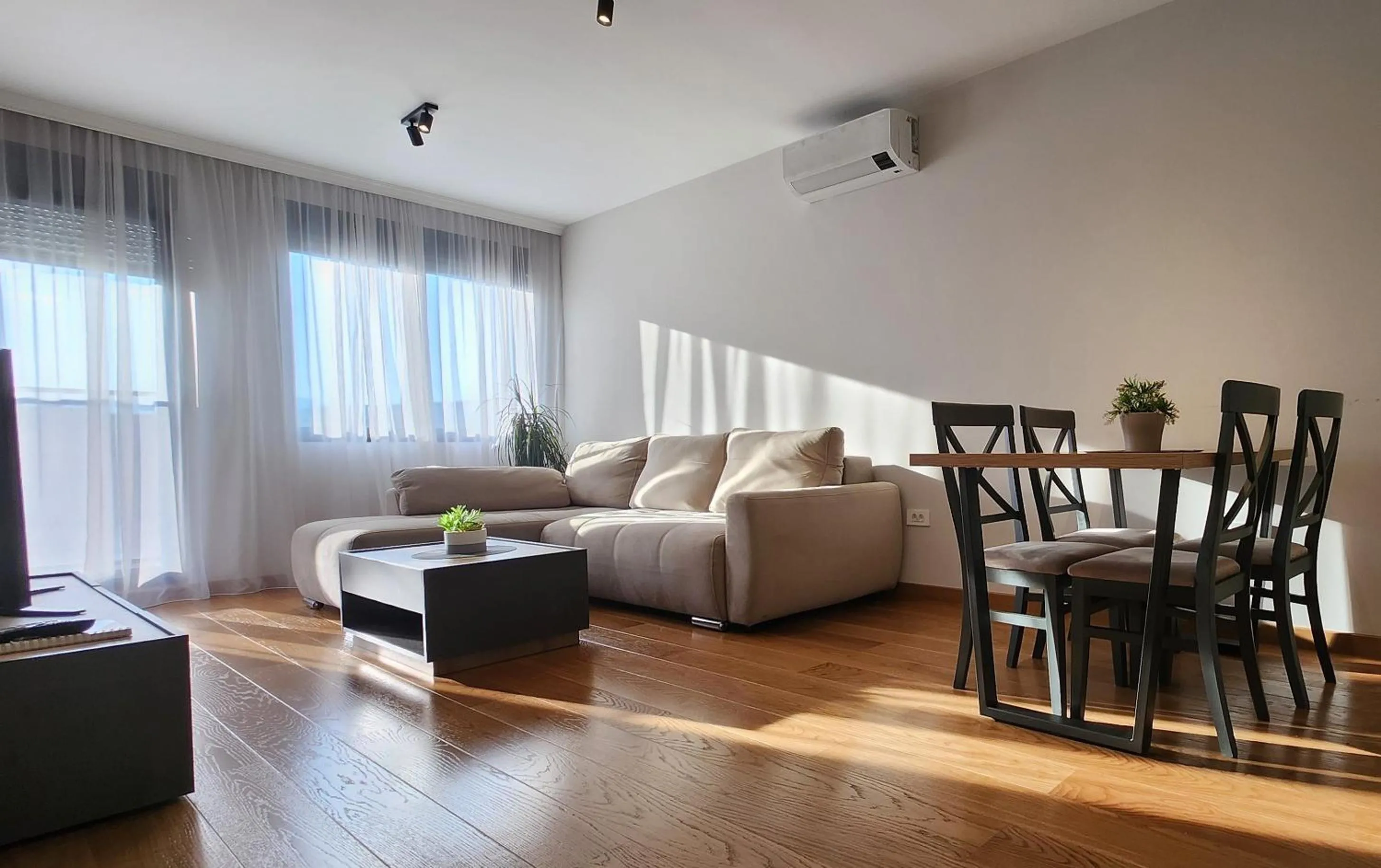 Living room in Green Apartments Podgorica With Garage