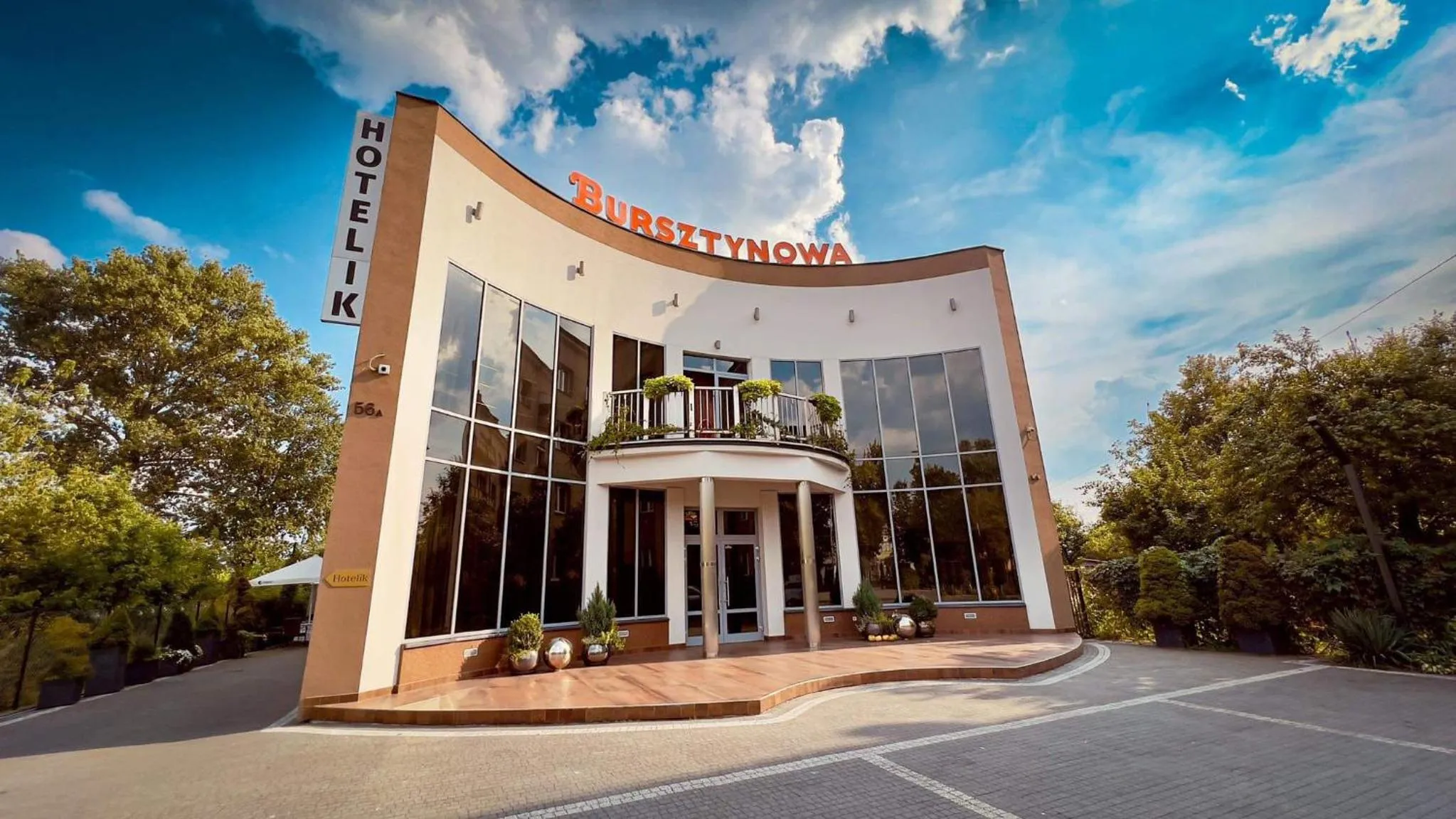 Property building in Bursztynowa