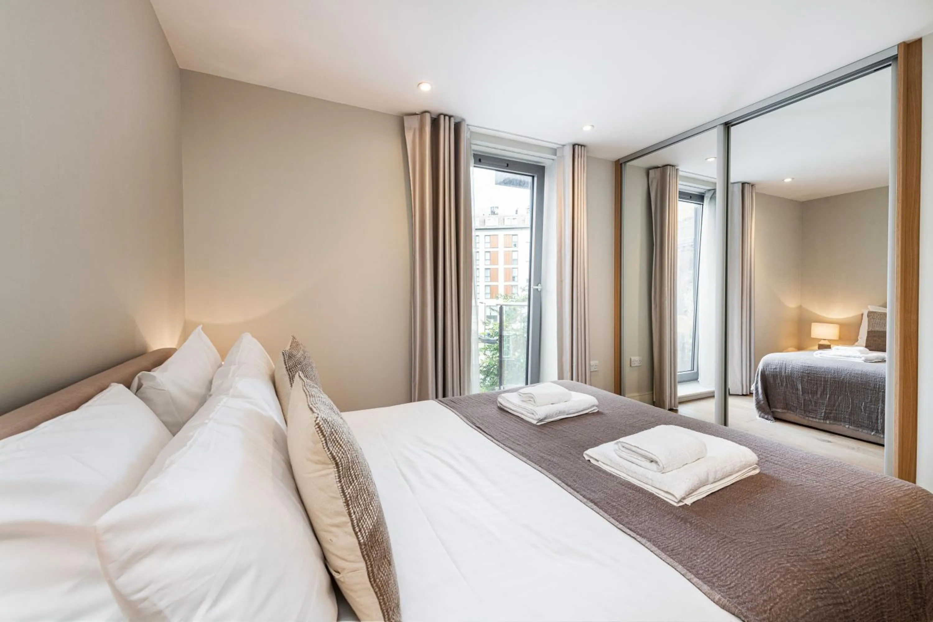 Bedroom in Stayo Apartments Southbank