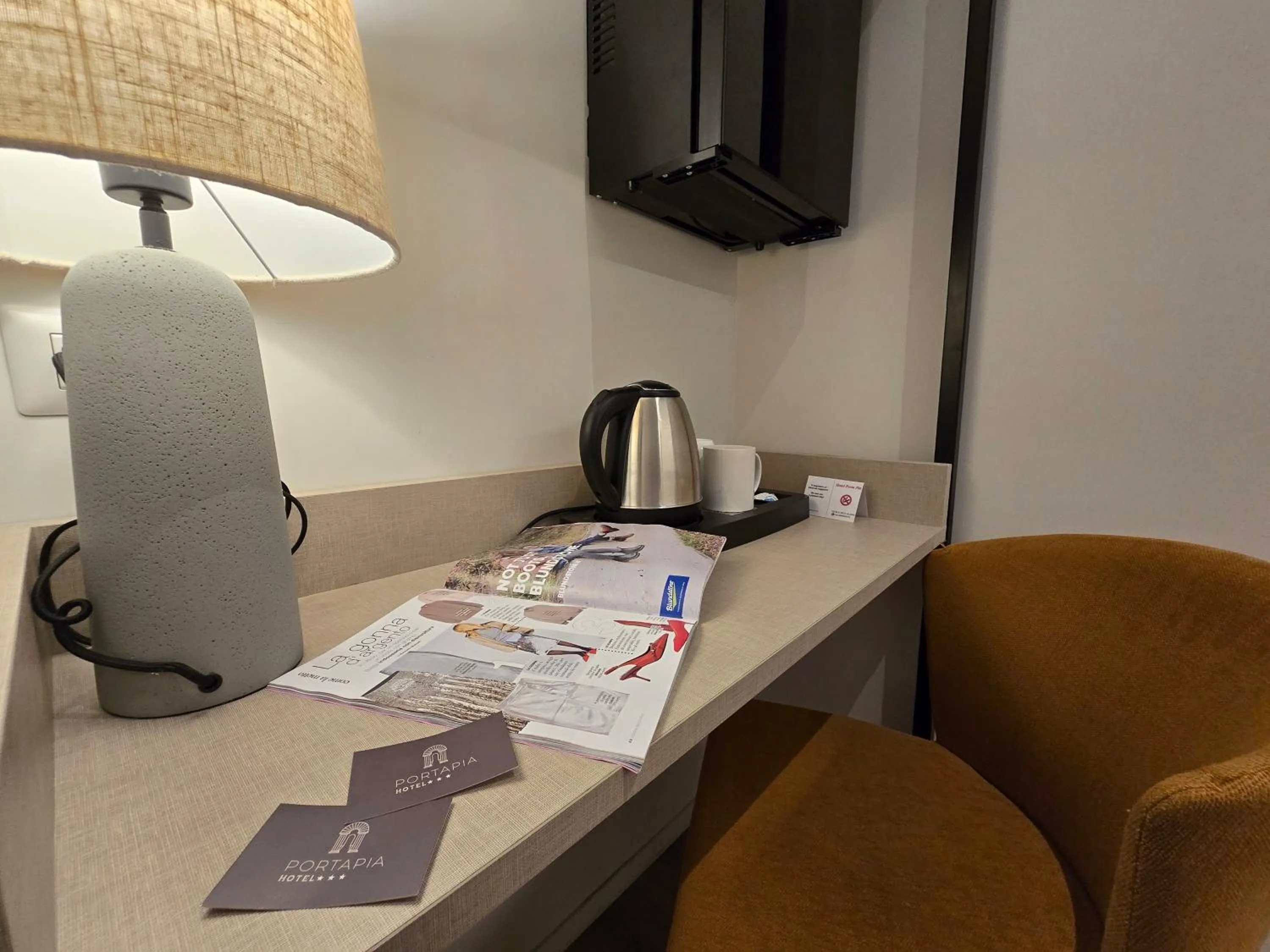 Coffee/tea facilities in Hotel Porta Pia