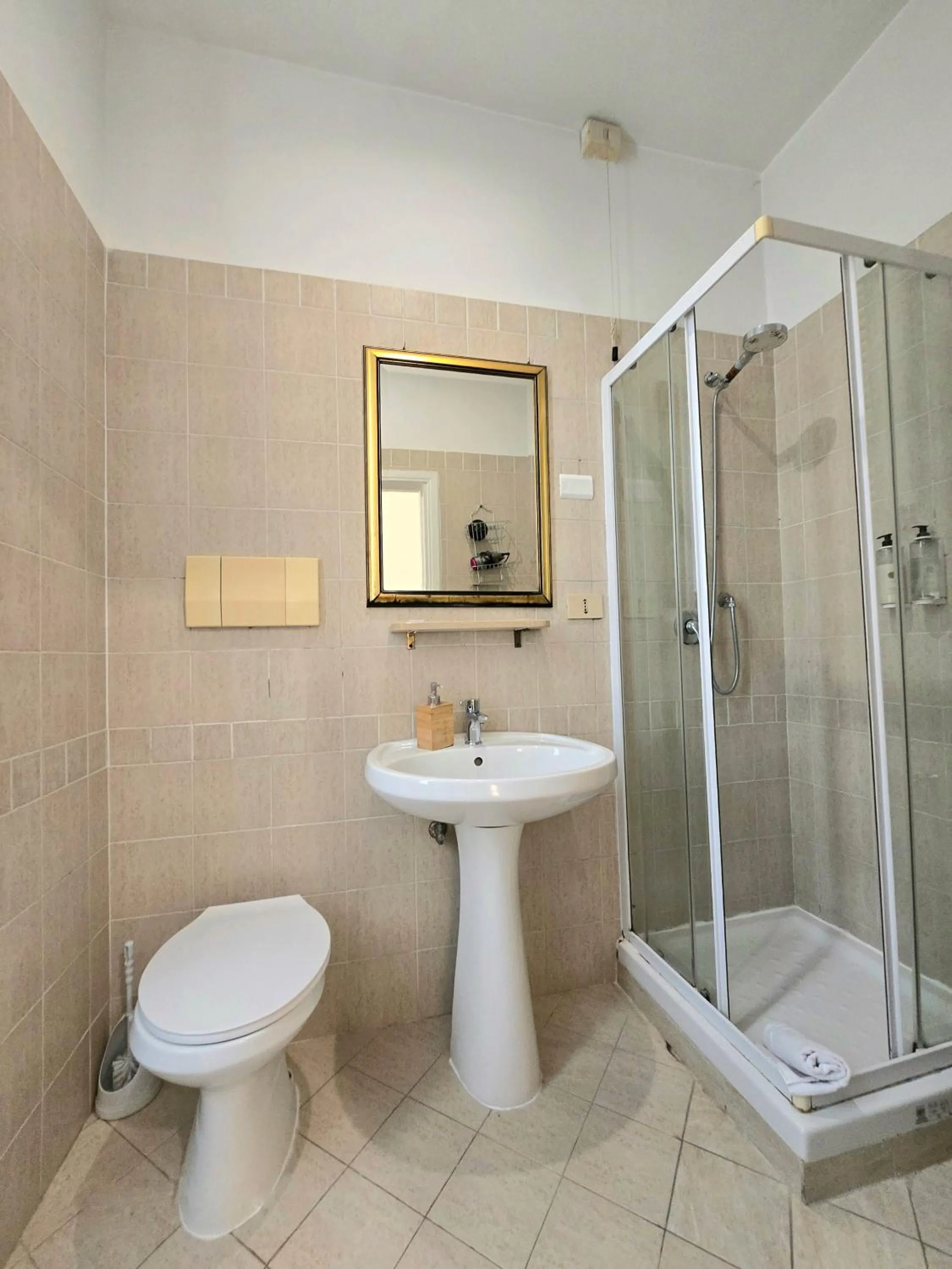 Shower in Hotel Porta Pia