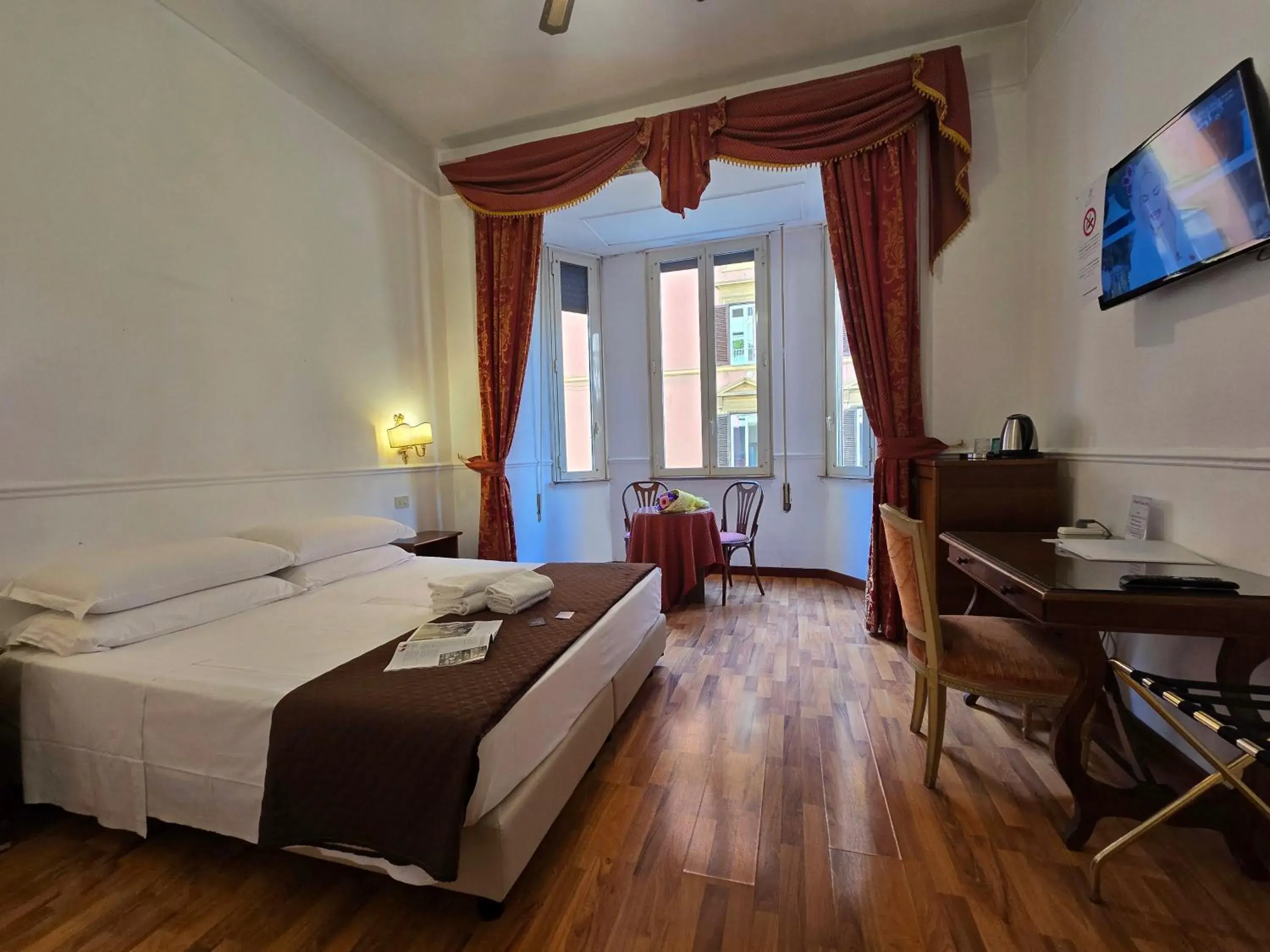 Economy Double or Twin Room in Hotel Porta Pia Economy Double or Twin Room in Hotel Porta Pia