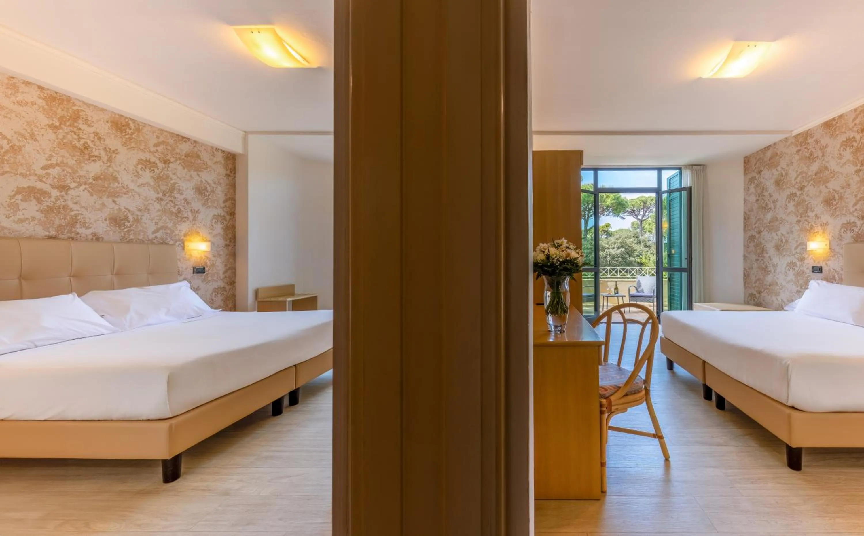 Bed in Hotel Acapulco