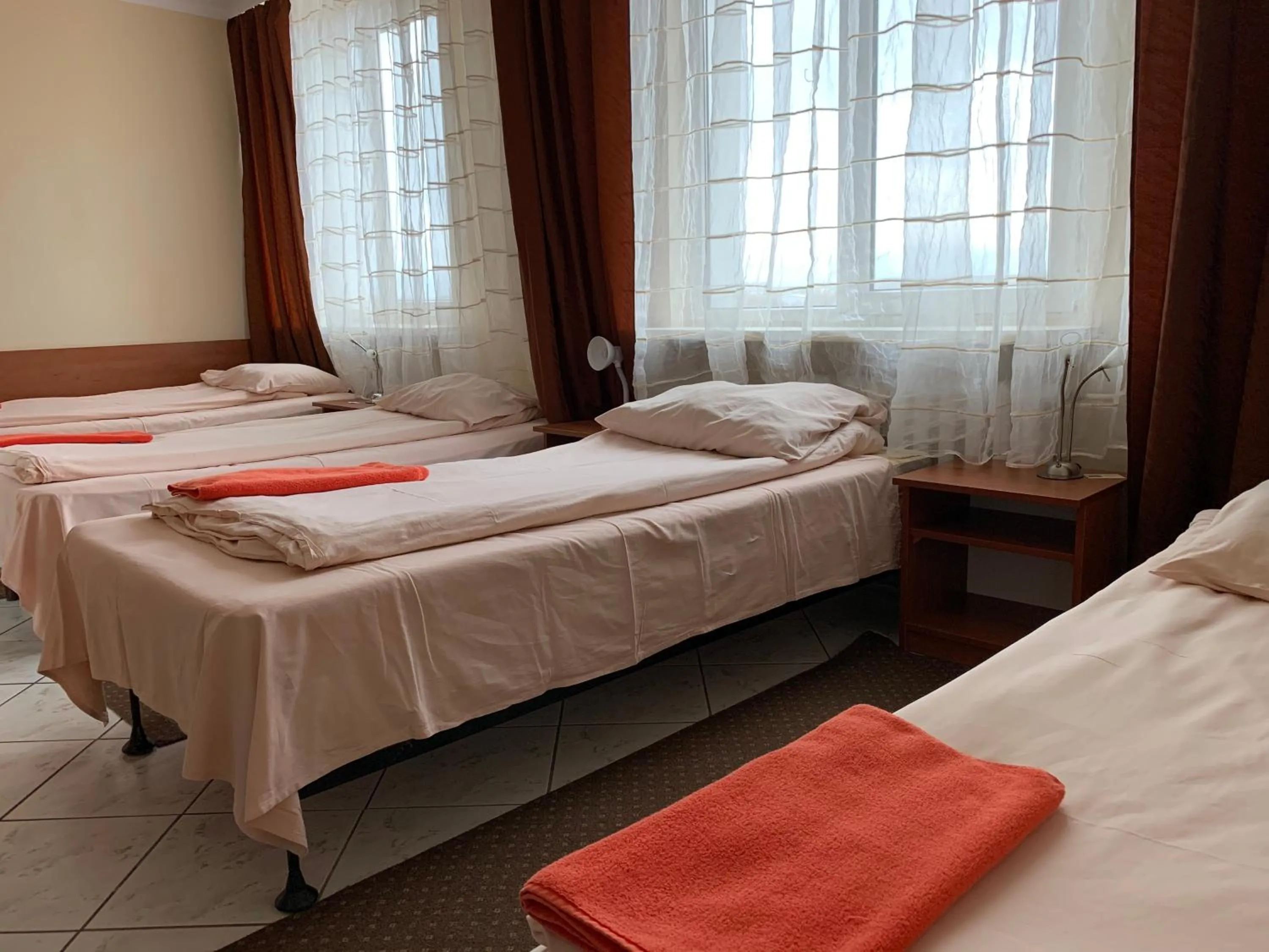 Family Room with Private Bathroom in Hotel Turystyczny