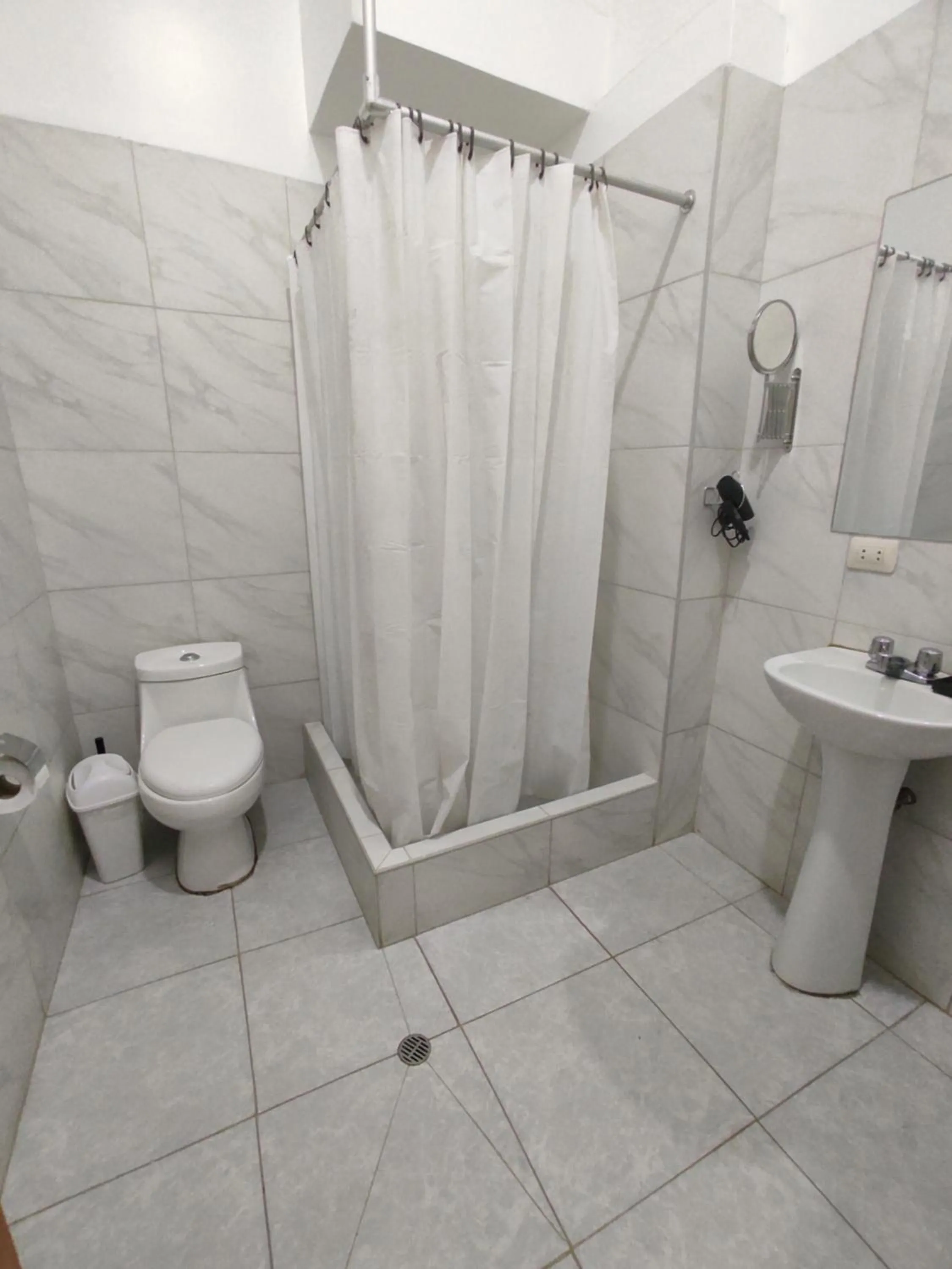 Shower in Runcu Arequipa