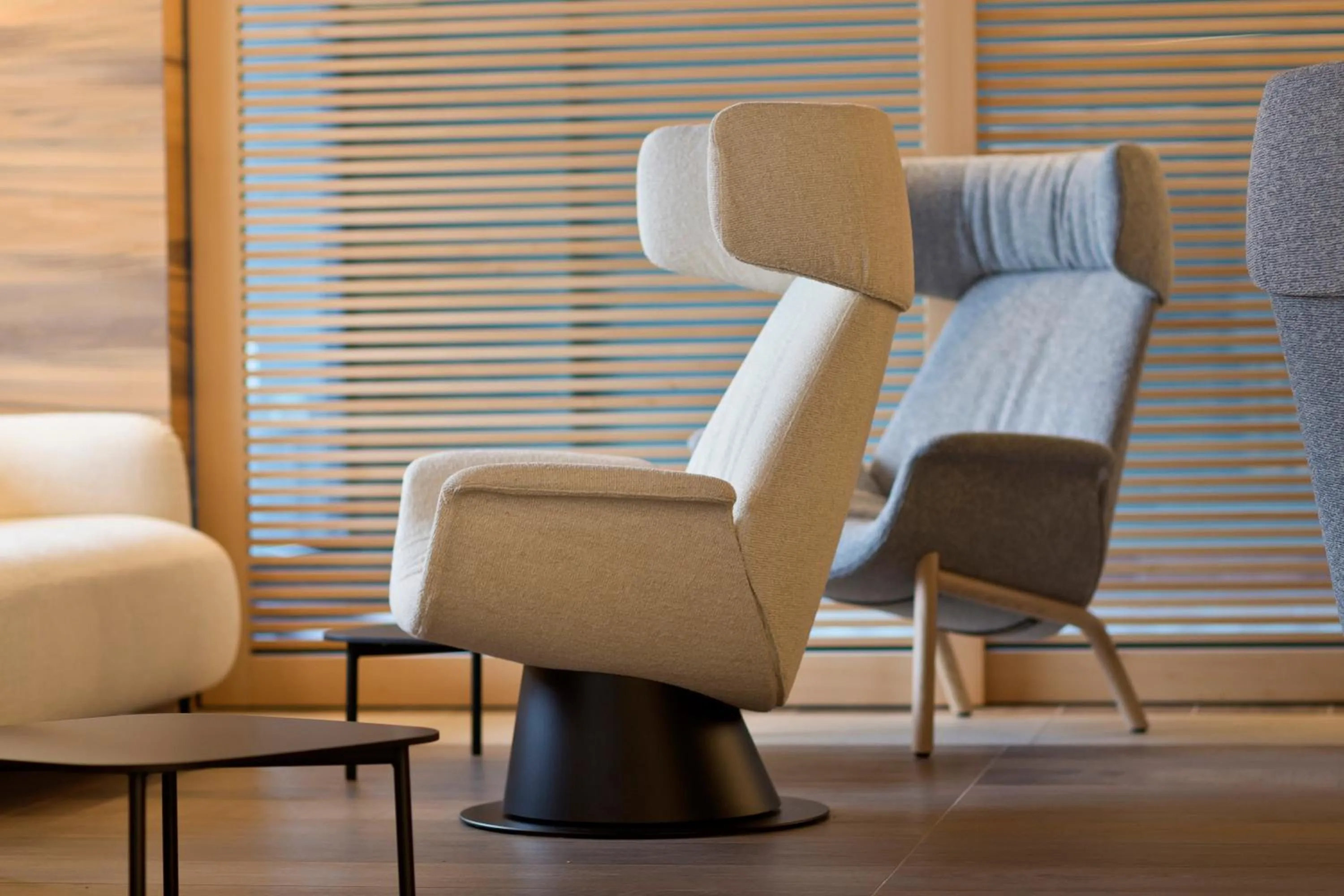 Communal lounge/ TV room in Alevic Hotel Sirmione