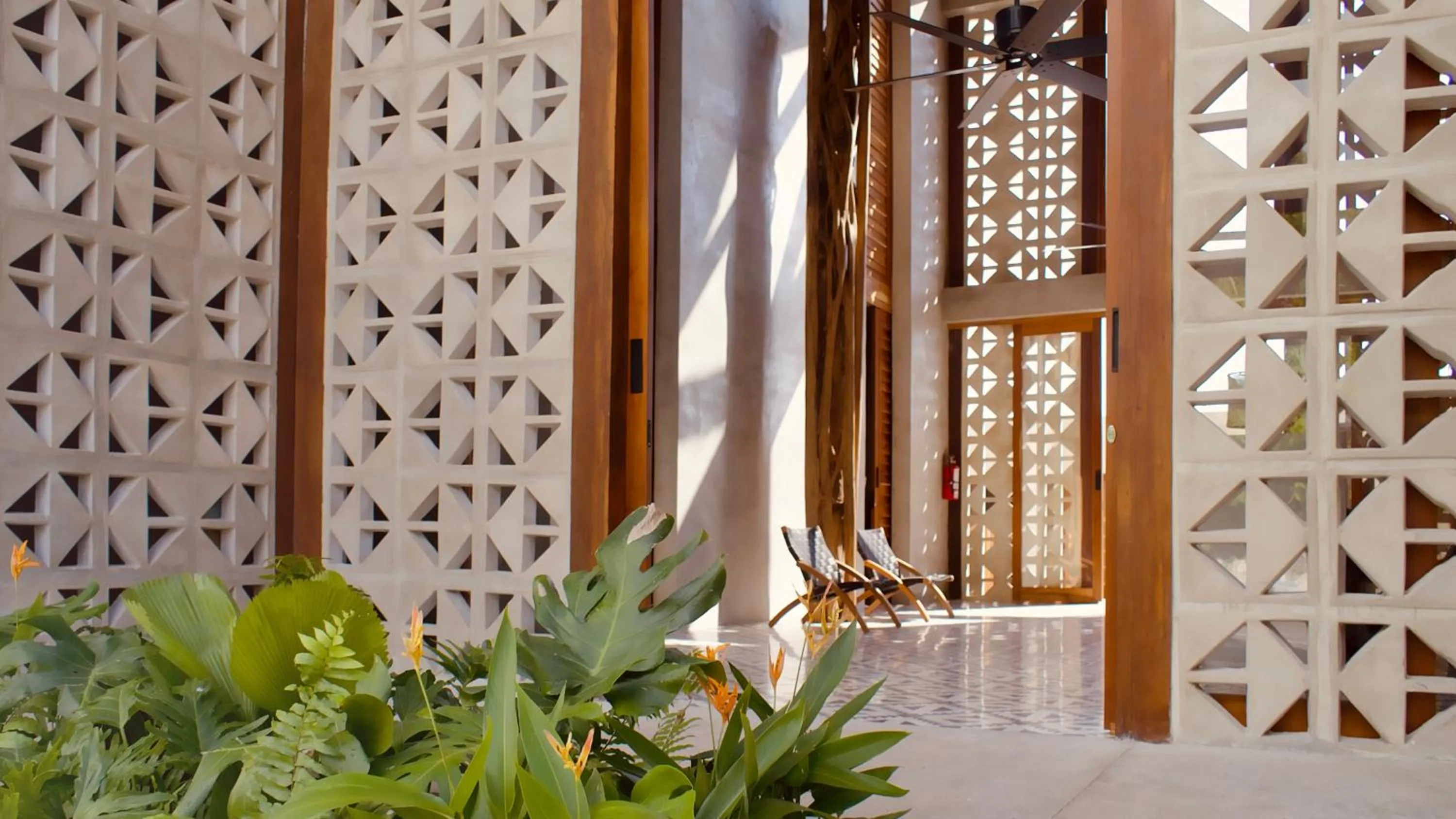 Facade/entrance in Hotel Amainah Bacalar Adults Only